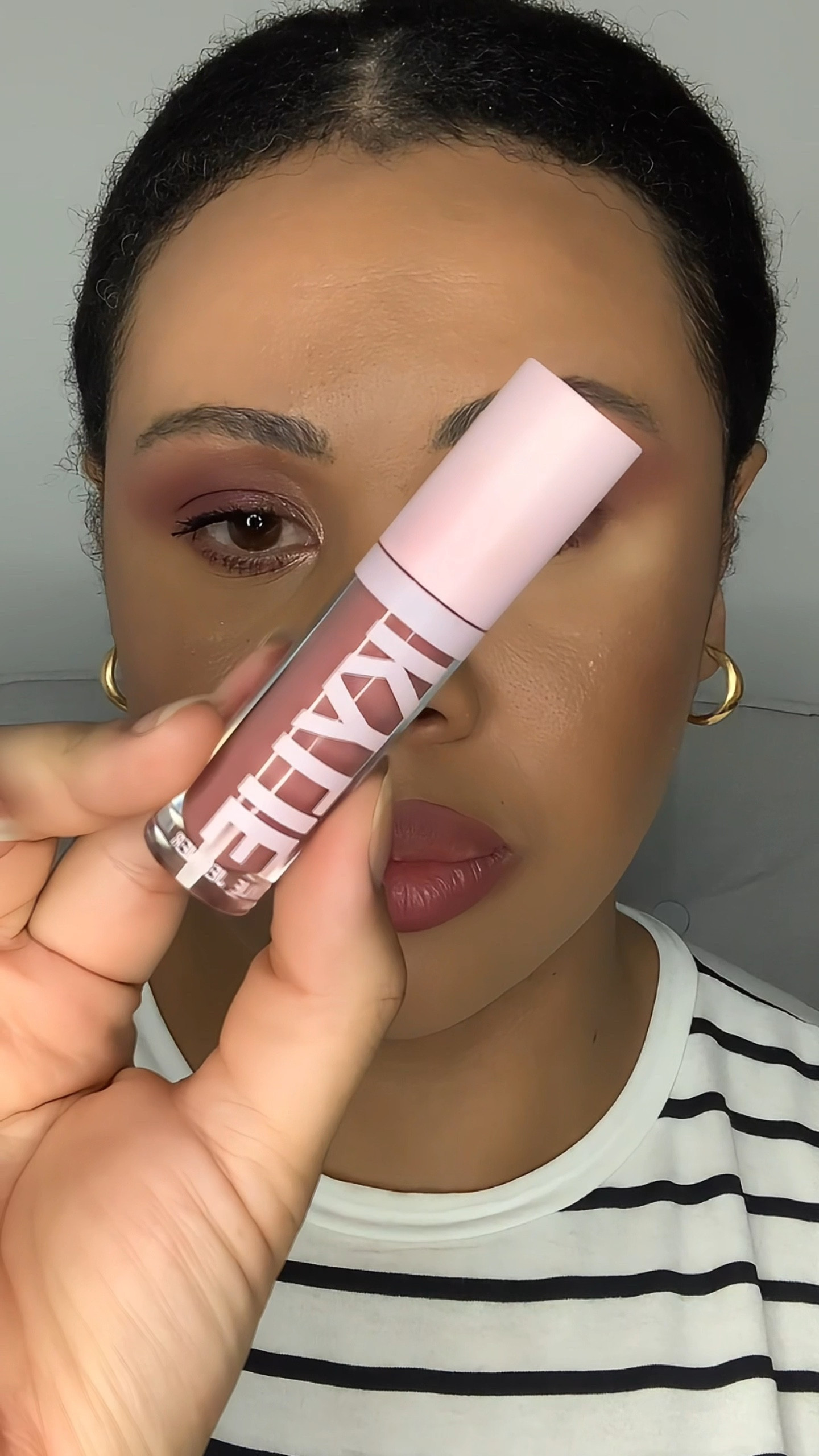 Dupla perfeita pra fazer lip combo
Lápis labial da Nah Cardoso e Batom líquido da Kylie

#LTKpromo #LTKbrasil #LTKbeleza
