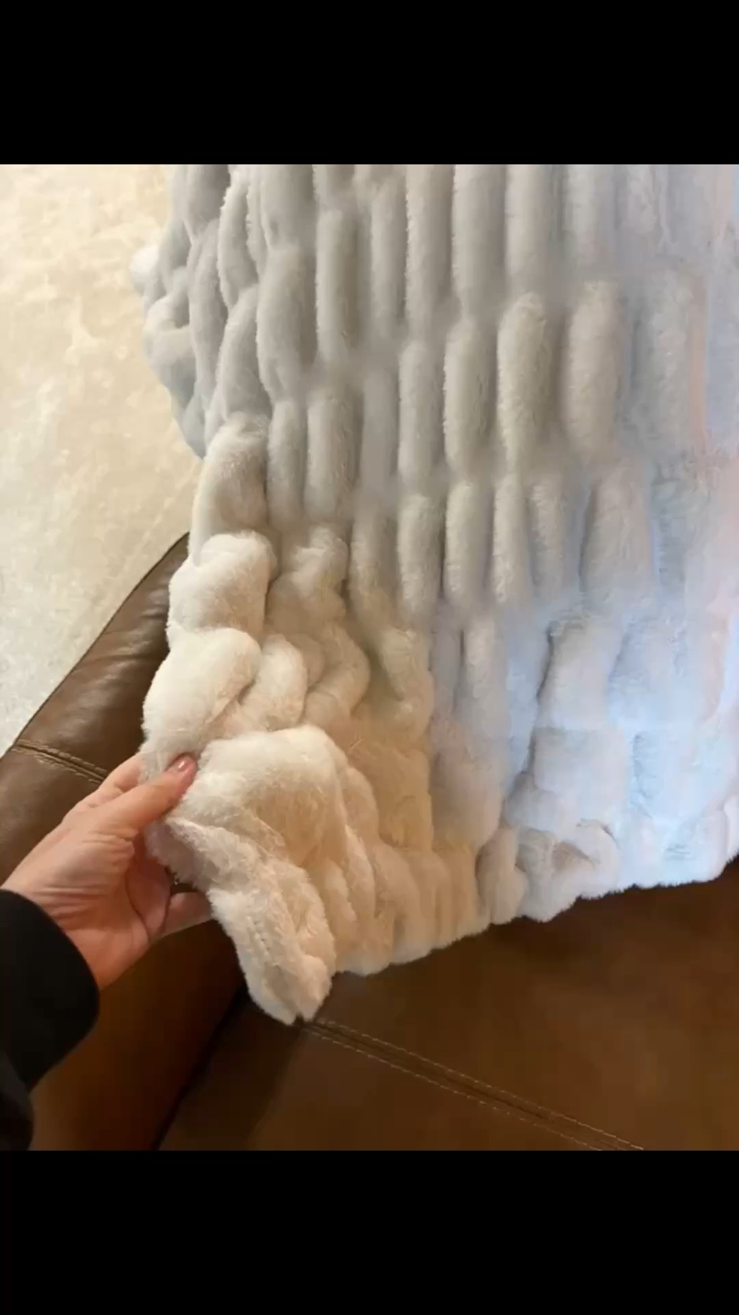 This blanket is gorgeous. It will elevate the look of your family room, living room, or bedroom, but also it is something you’re gonna wanna cuddle with to watch TV, movie night, road trips, you name it. As you can see, my 🐶 jumped immediately on my daughter‘s bed because she knows all the softest spots in the house.  😝 
Use my code: LTK40 for 40% off at checkout! 
#minkydesigns
#cozyblanket