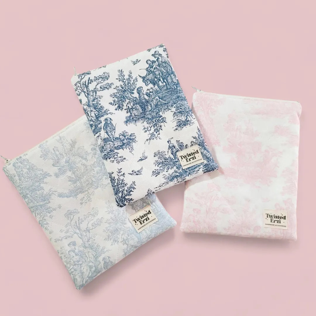 Toile De Jouy Quilted Kindle Ereader Sleeve With Zipper Closure Padded Book Protector Sleeve Gift... | Etsy (US)