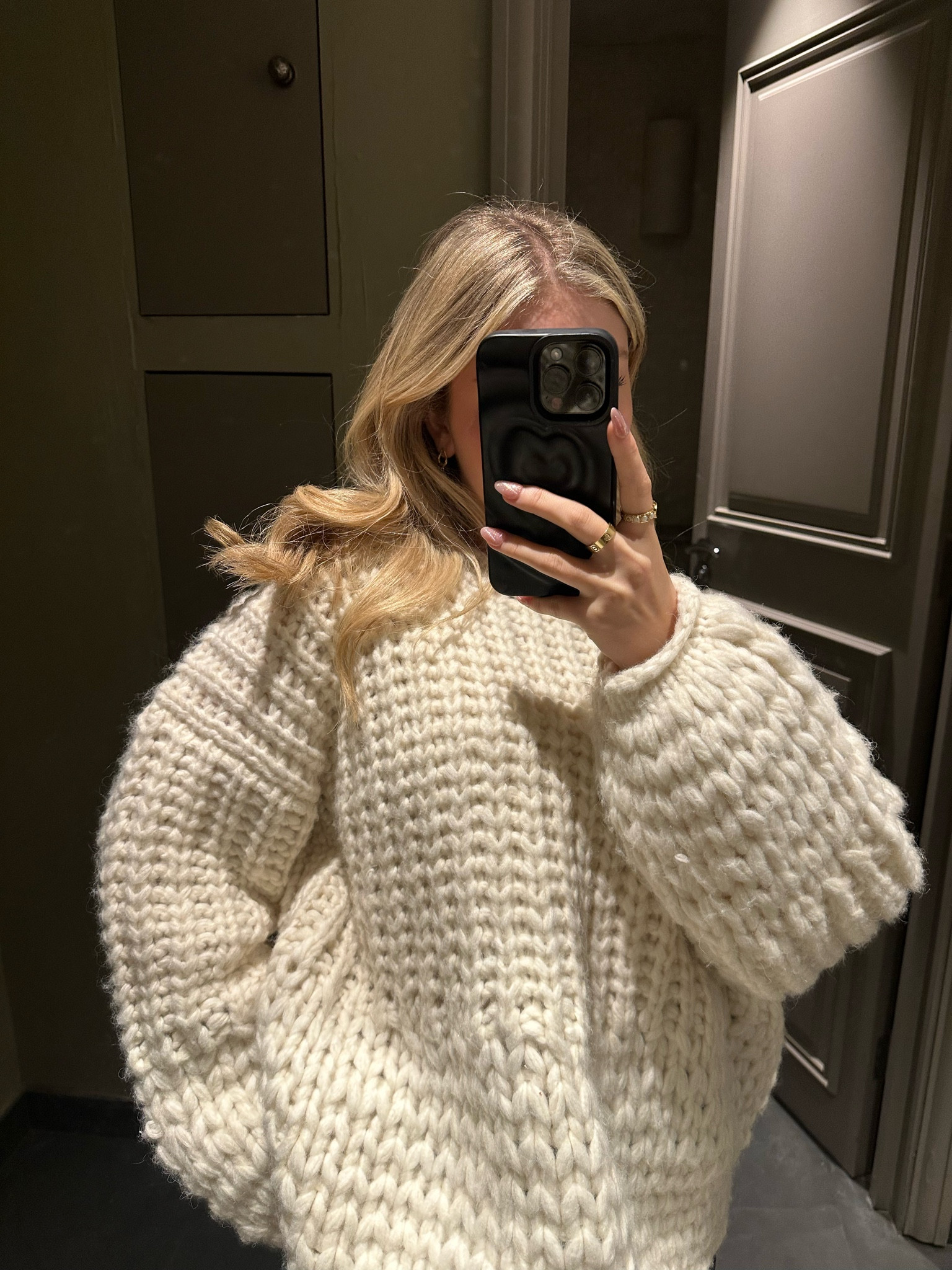 chunky cableknit jumper 🤍🤍🤍