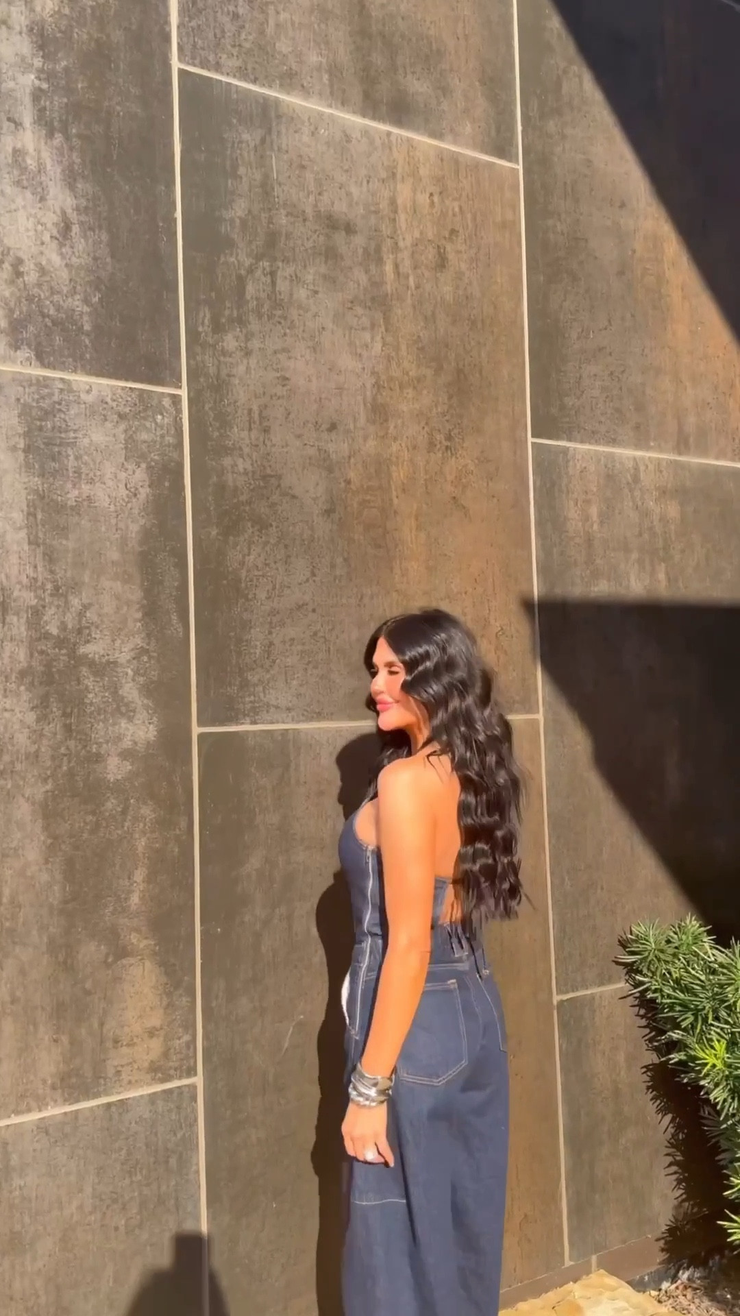 Throwback to my trip to Dallas!  My Abercrombie denim jumpsuit was not only super comfy but also right on trend “denim is the moment” that year and i loved it. 🤍✨still a perfect fit for the spring and summer outings to come!

#ltkcon #ltkconfit #fitcheck #fashion #fashiontravel #ltkfit #fashionfitcheck #abercrombie&fitch #denimoutfit #denimjumper 


#summerthompsonstyles


#LTKHome #LTKvlog #LTKdayinmylife