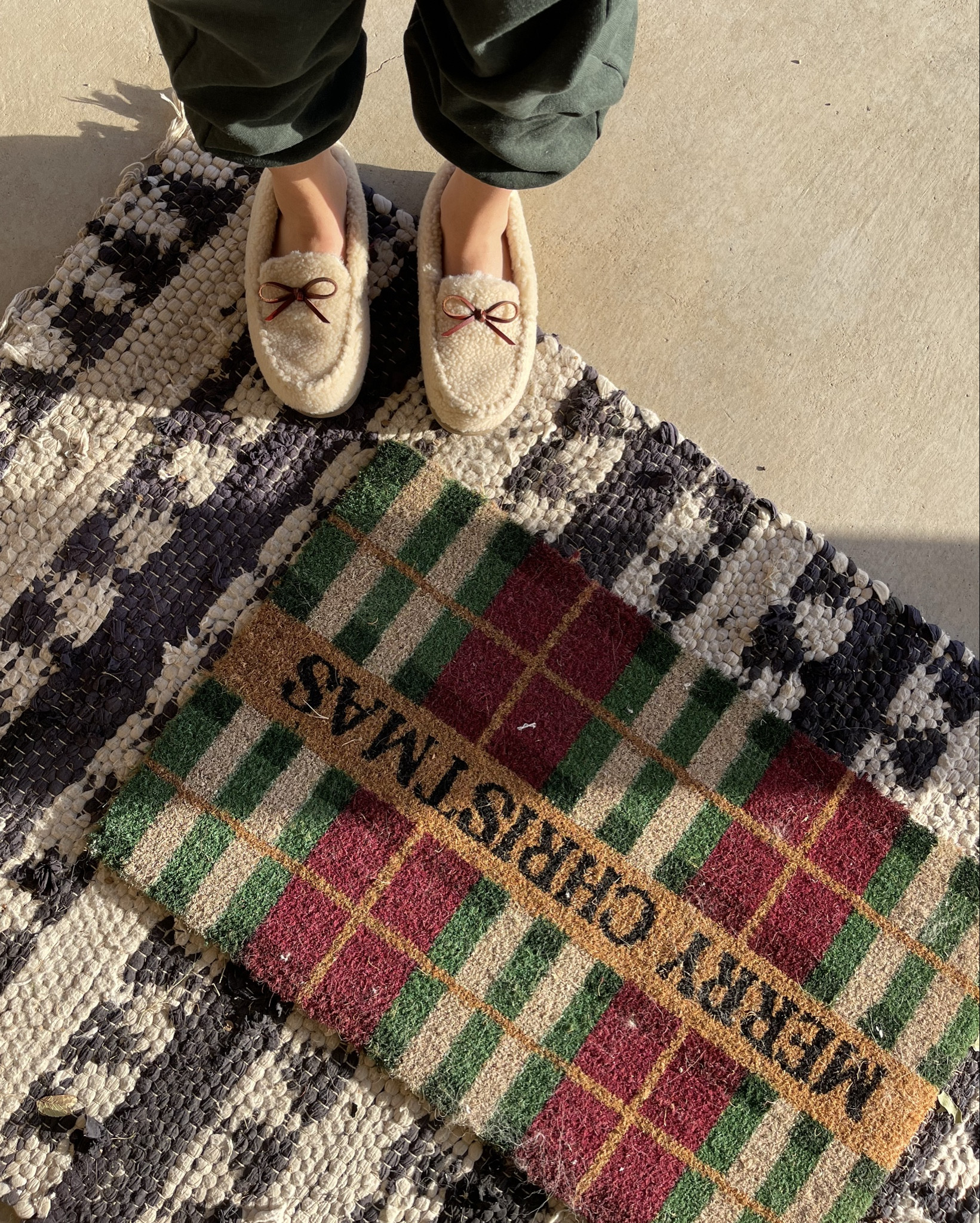 slippers / house shoes under $15!

#LTKHoliday #LTKSaleAlert #LTKGiftGuide