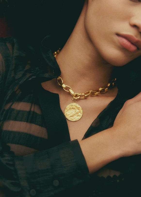 Love this medallion chain. Perfect gift idea for her. 

#LTKOver40 #LTKGiftGuide #LTKHoliday