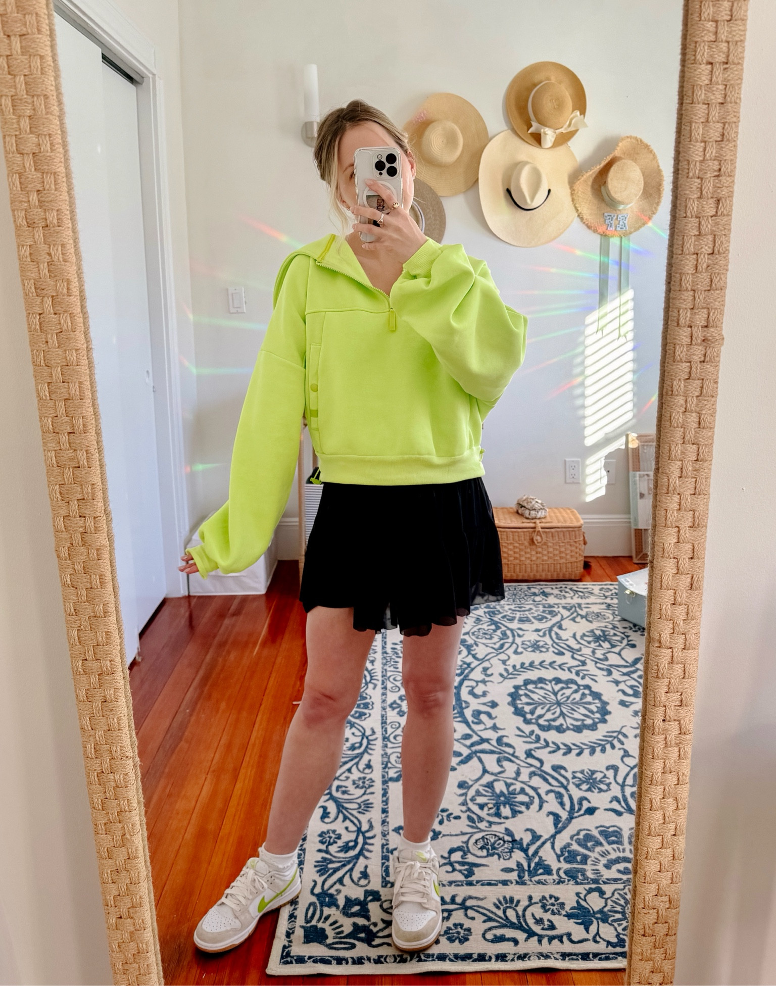 will work out for cute clothes 

blogilates // popflex // target collabs // taylor swift ballerina skort // nike low dunks // chartreuse // cute activewear 

#LTKFindsUnder50 #LTKActive #LTKSaleAlert