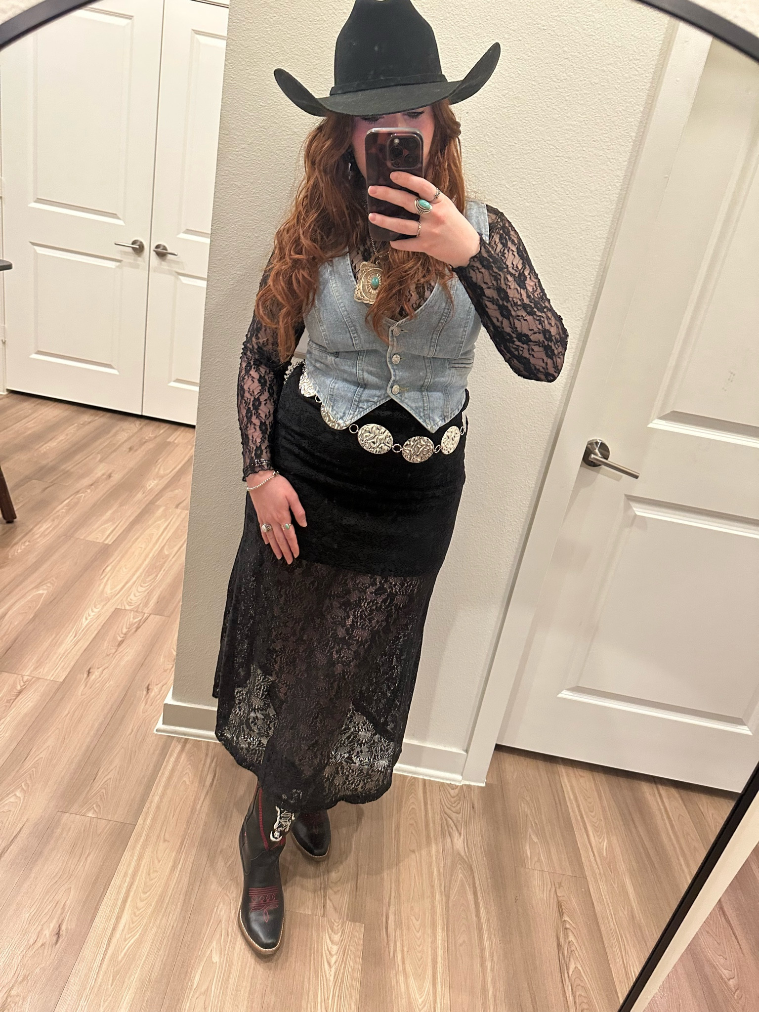 Small vest and medium skirt🖤