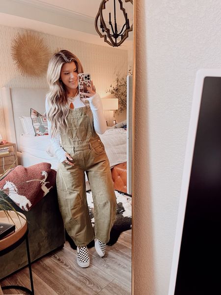 Long Sleeve and Overalls- Free People
Shoes- Vans 
Necklace and Ring- Goldie Lew 
Earrings- Twisted Silver 

#LTKstyletip #LTKshoecrush #LTKSeasonal