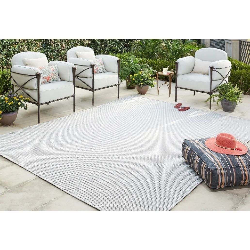 Mohawk Home Oasis Montauk Indoor/Outdoor Area Rug (8'x10') - 8' x 10' - Silver | Bed Bath & Beyond