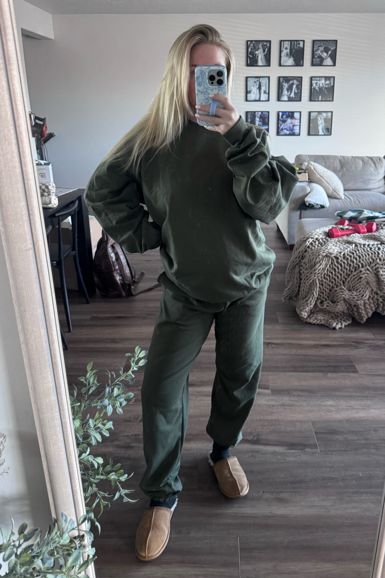 super affordable sweat set $9 for the top and $9 for bottom from men’s section!! 

Small bottoms 
Large in top (got a medium as well) 

