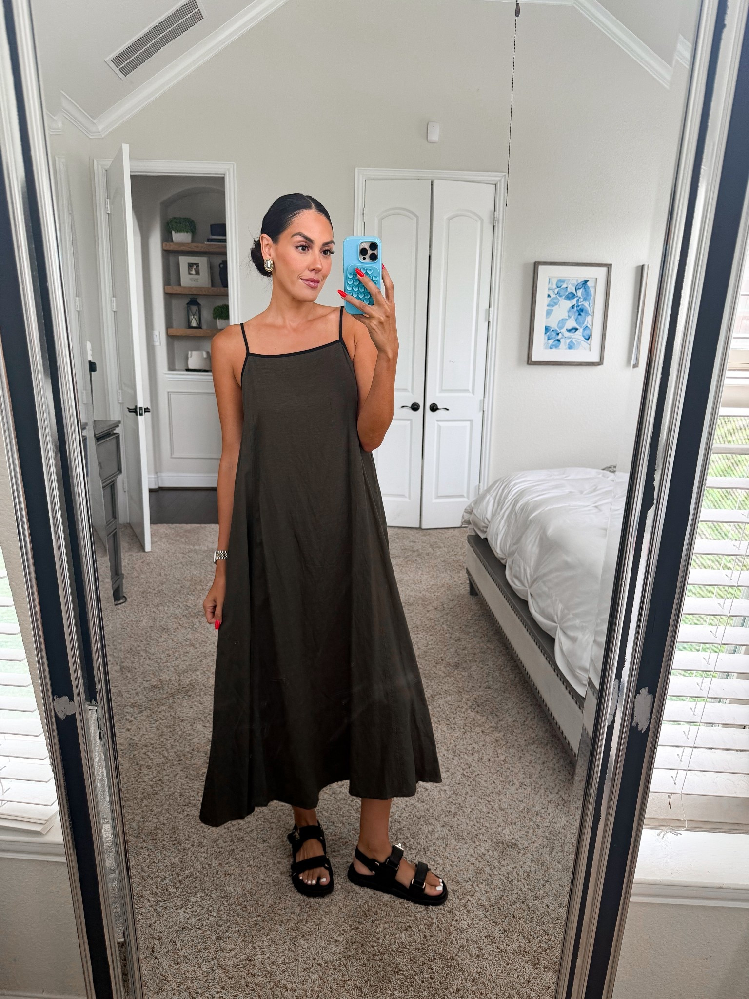 Small dress 

#LTKStyleTip #LTKFindsUnder50