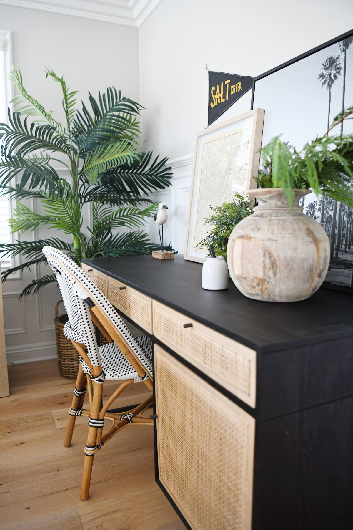 Simple addition of greenery makes every space feel like Christmas.

Desk | Chair | Art | Task Lamp | Tree | Christmas Decor | Office | 

#ltkhome #ltkseasonal #ltkholiday

 

 #LTKSaleAlert #LTKFindsUnder50 #LTKFindsUnder100