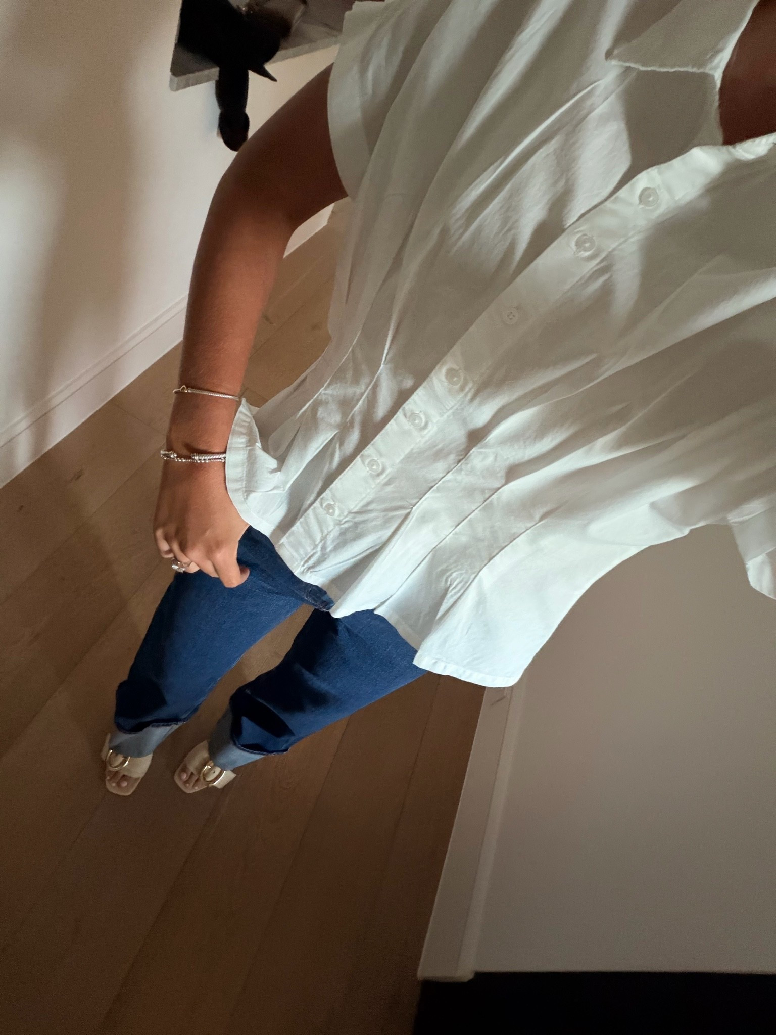 Old navy outfit for the win!!!! I did these jeans in the curvy size 4 tall !! I definitely would not classify myself as curvy, but that’s the style they have in these jeans and I absolutely loved them and they fit great ￼

#LTKgrwm #LTKootd #LTKSaleAlert