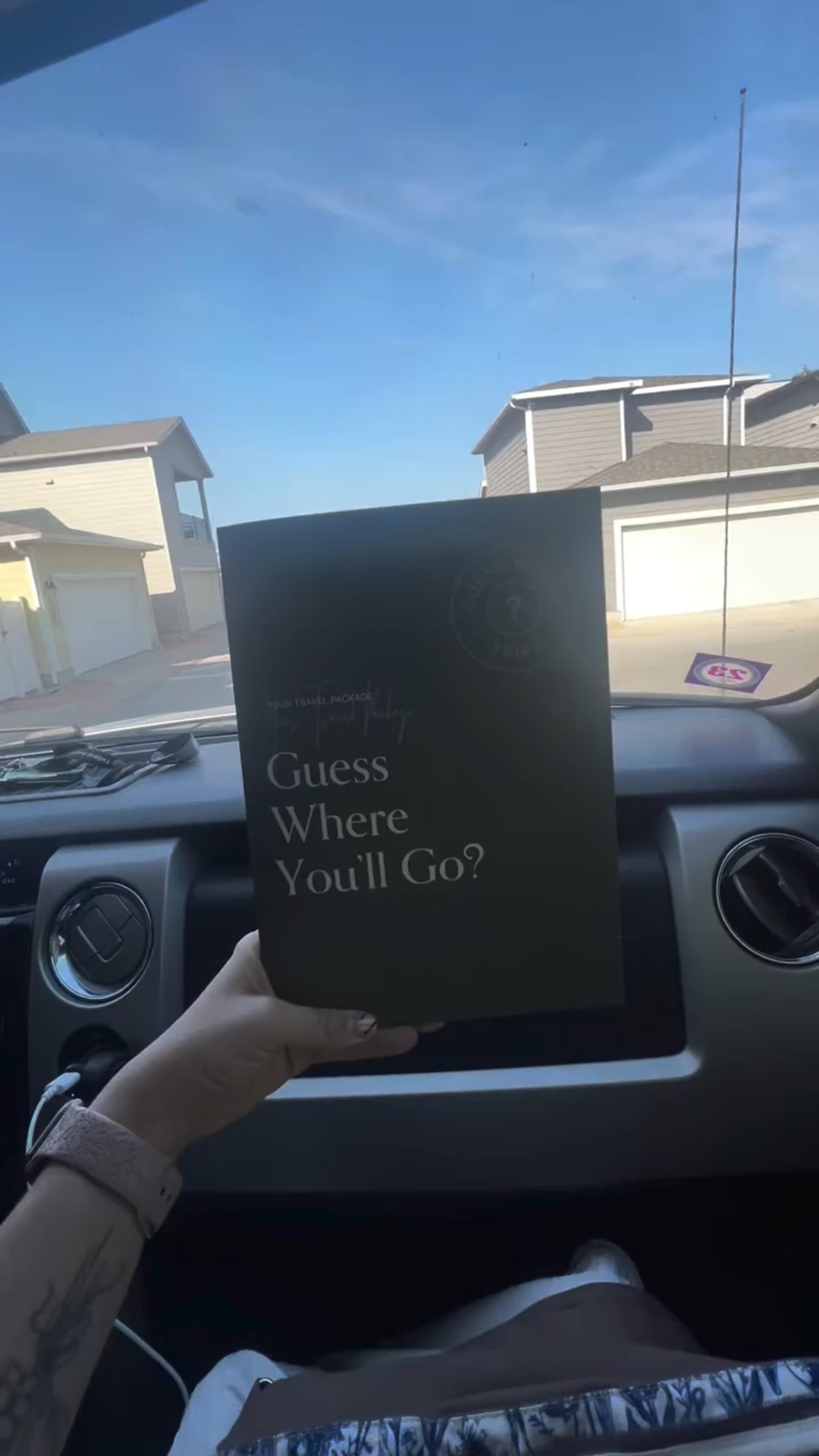 for this week’s adventure day we got a surprise itinerary an explored the cutest little texas town 🤠 #guesswheretrips #wimberley #wimberlytx #saltlick