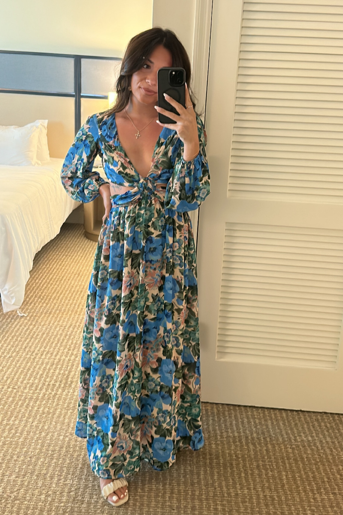 Dress: XS

#LTKstyletip #LTKtravel #LTKSeasonal