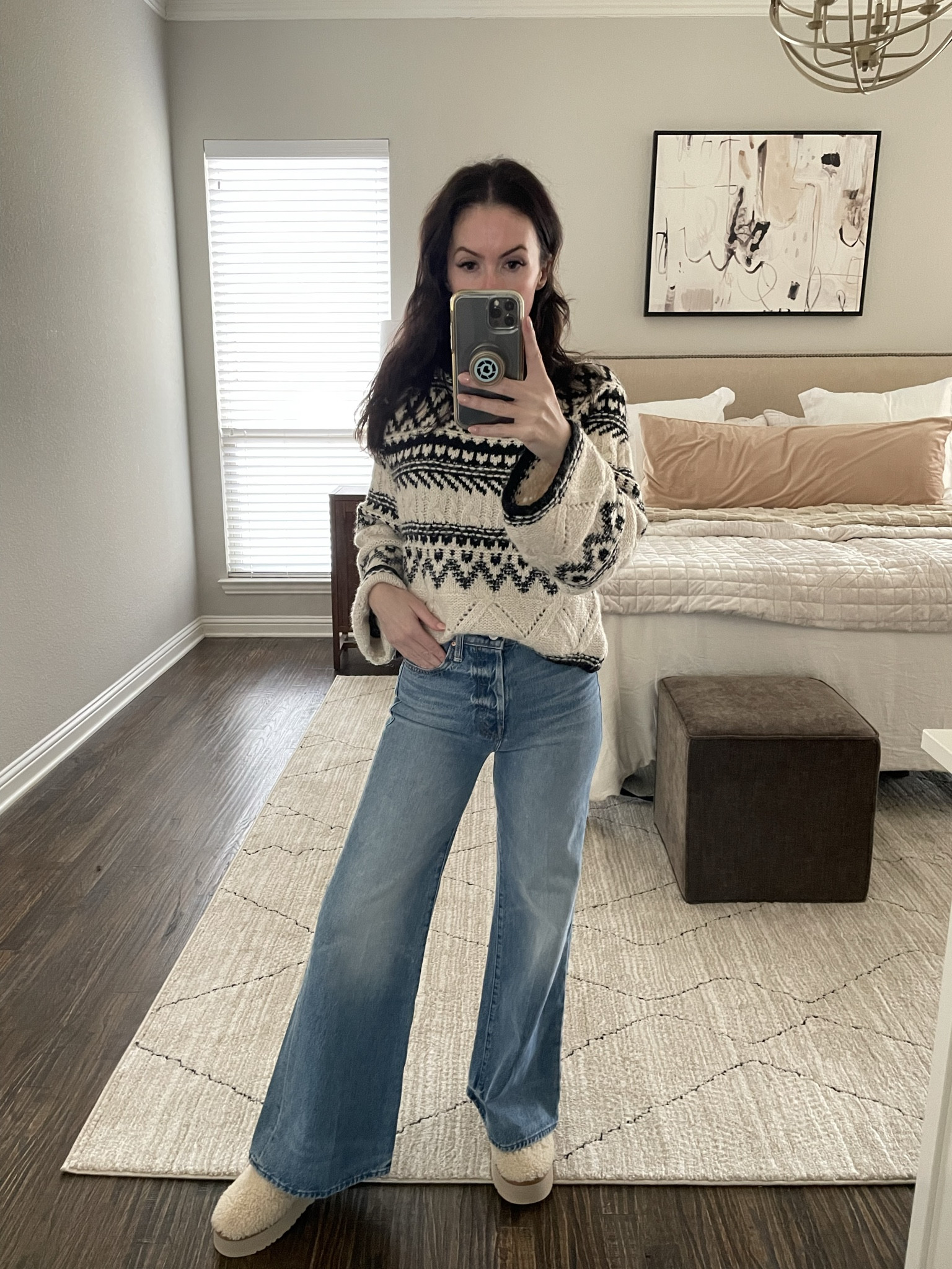 I finally found jeans that fit short girls! I’m 5’3 and the length on these are perfect! 

Denim fit TTS 
Sweater - cropped, but TTS 

sweater, denim, jeans, hm, shopbop, mother denim

#LTKfindsunder100 #LTKsalealert #LTKhome