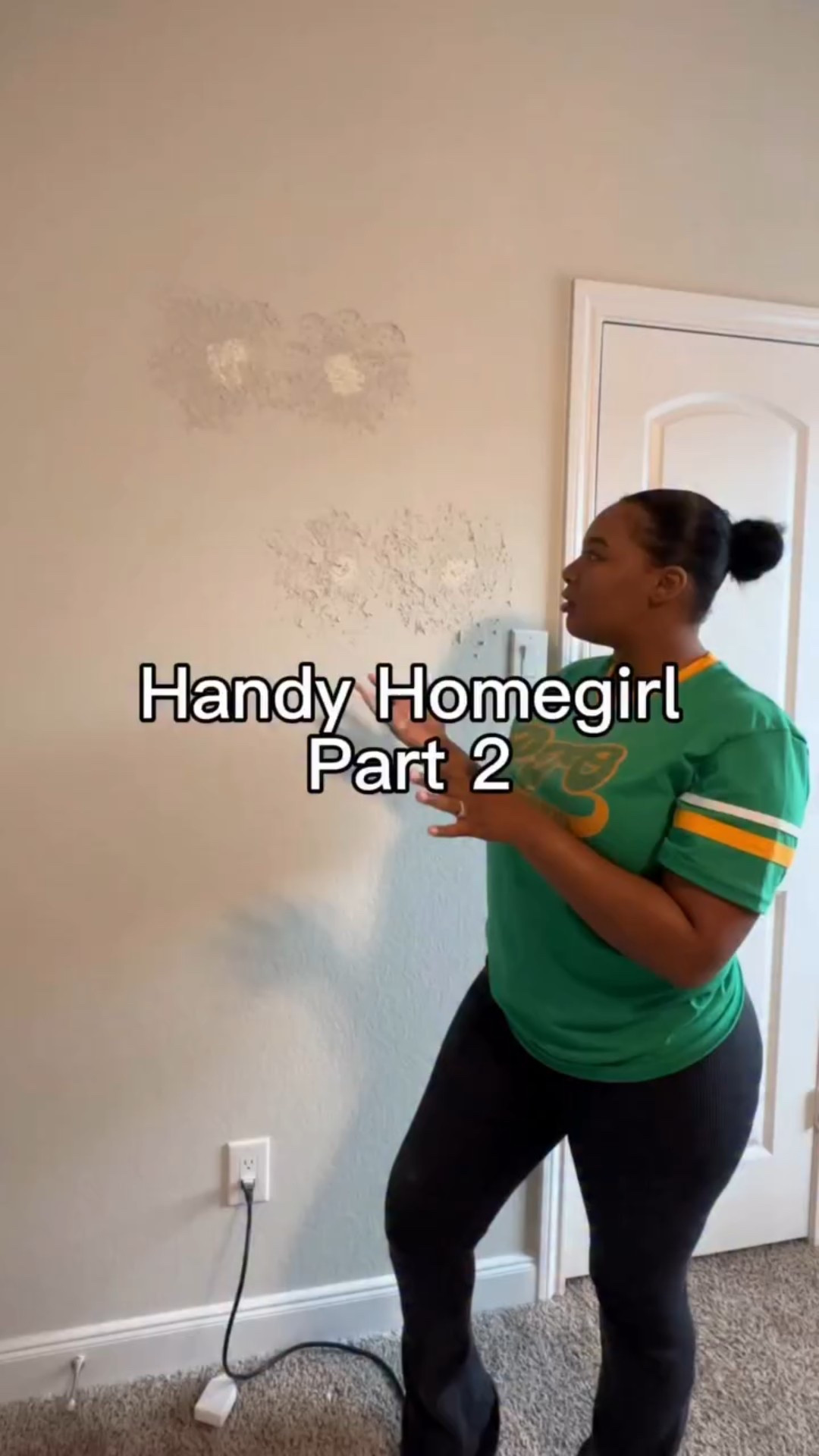 I am your Handy Homegirl and this is Part 2 “How to apply texture to walls” 

As someone who loves decorating and switching things up around the house… let’s just say I’ve created my fair share of holes in the walls 

So stay with me because imma walk you through a simple step by step way to apply texture back to your wall so it blends right in like nothing ever happened

Make sure to hit that follow button so you can keep learning all the home fixes. Your HANDY HOMEGIRL got you covered! 

All items from @loweshomeimprovement 

#home #diyhome #homedecor #homefix #handywoman