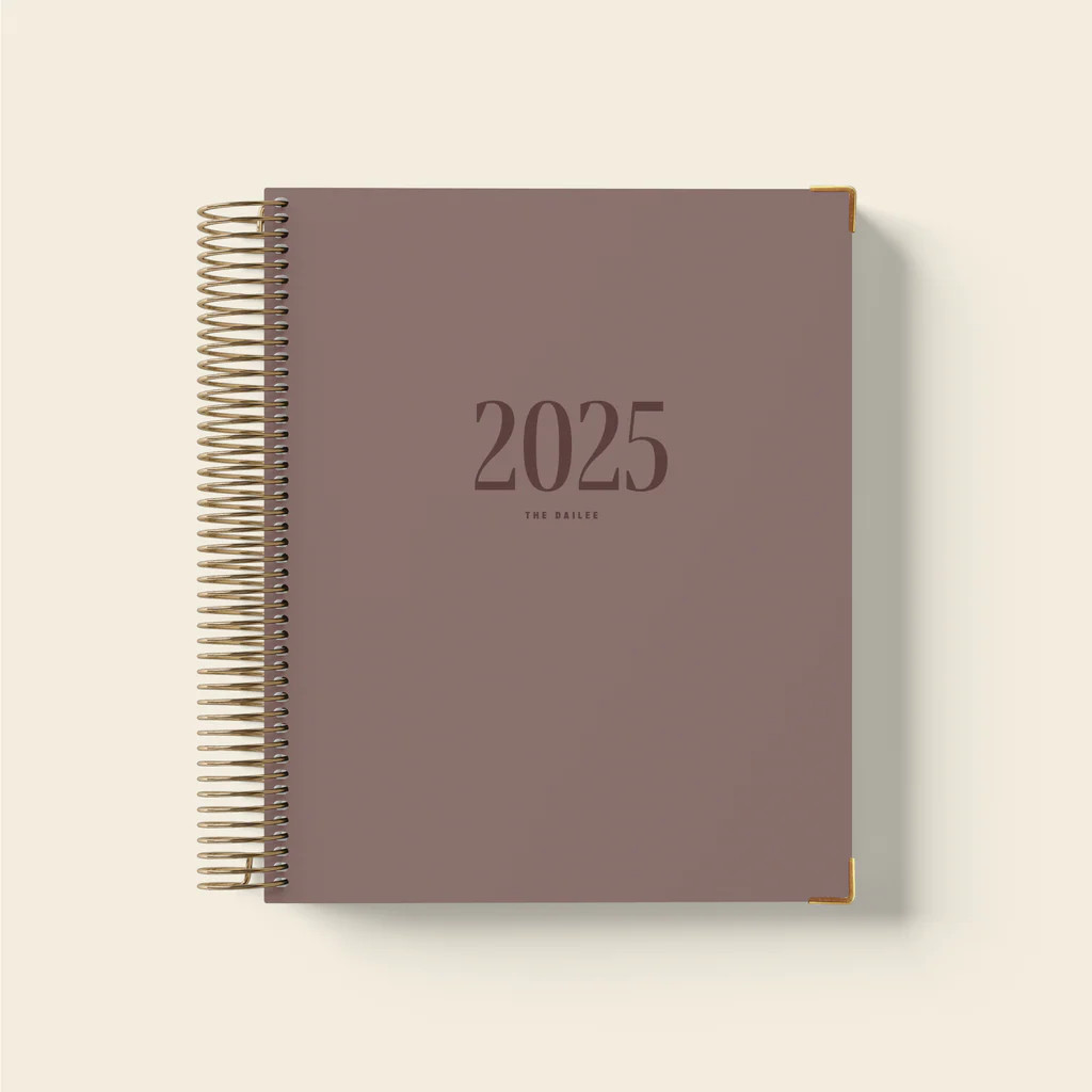 2025 College Planner - Coco | The Dailee