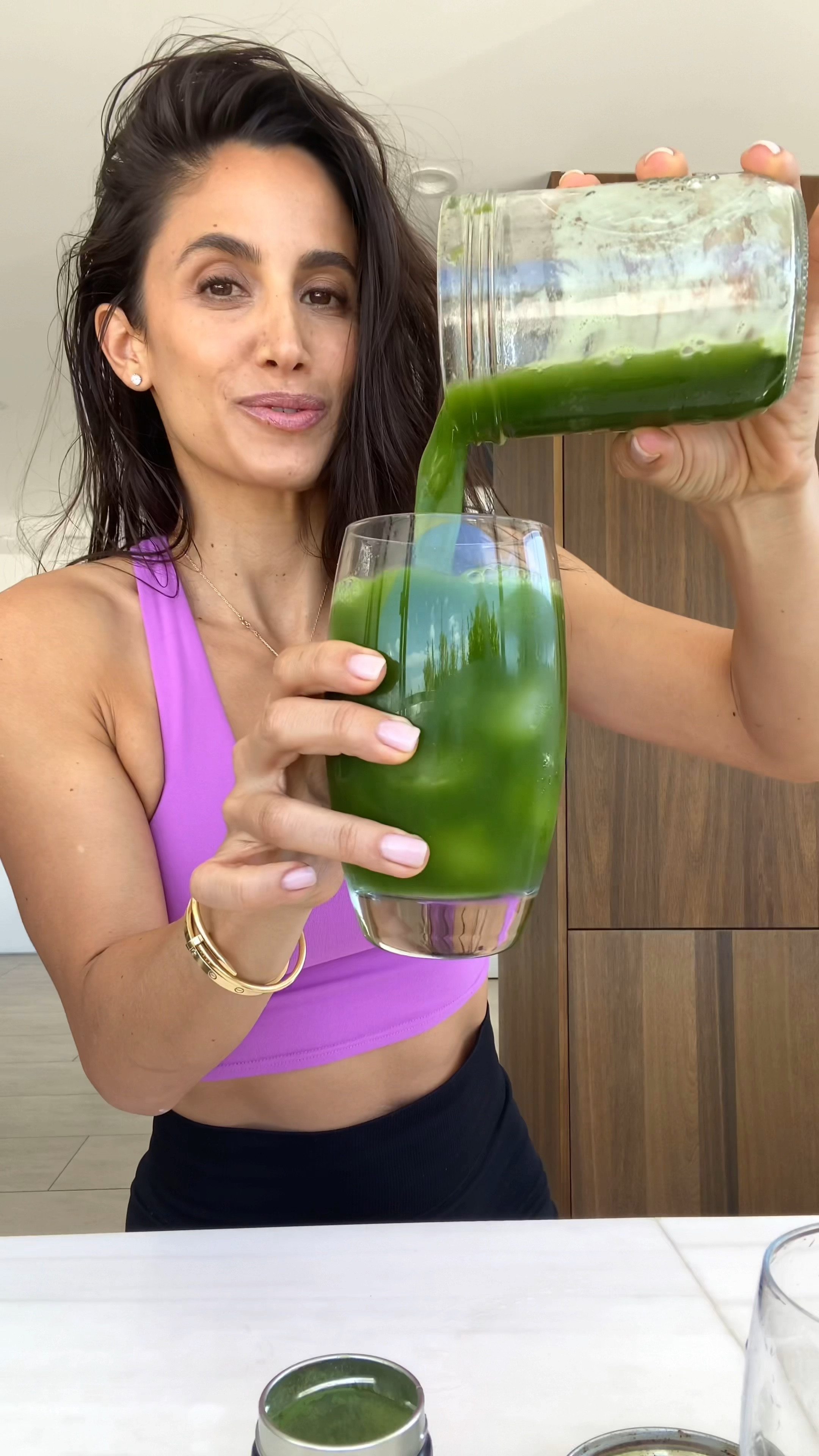 Iced Matcha at home with the best matcha on the planet 🍵 with 40 servings per can, that’s 40 iced matchas😉

#LTKfindsunder50 #LTKhome #LTKVideo