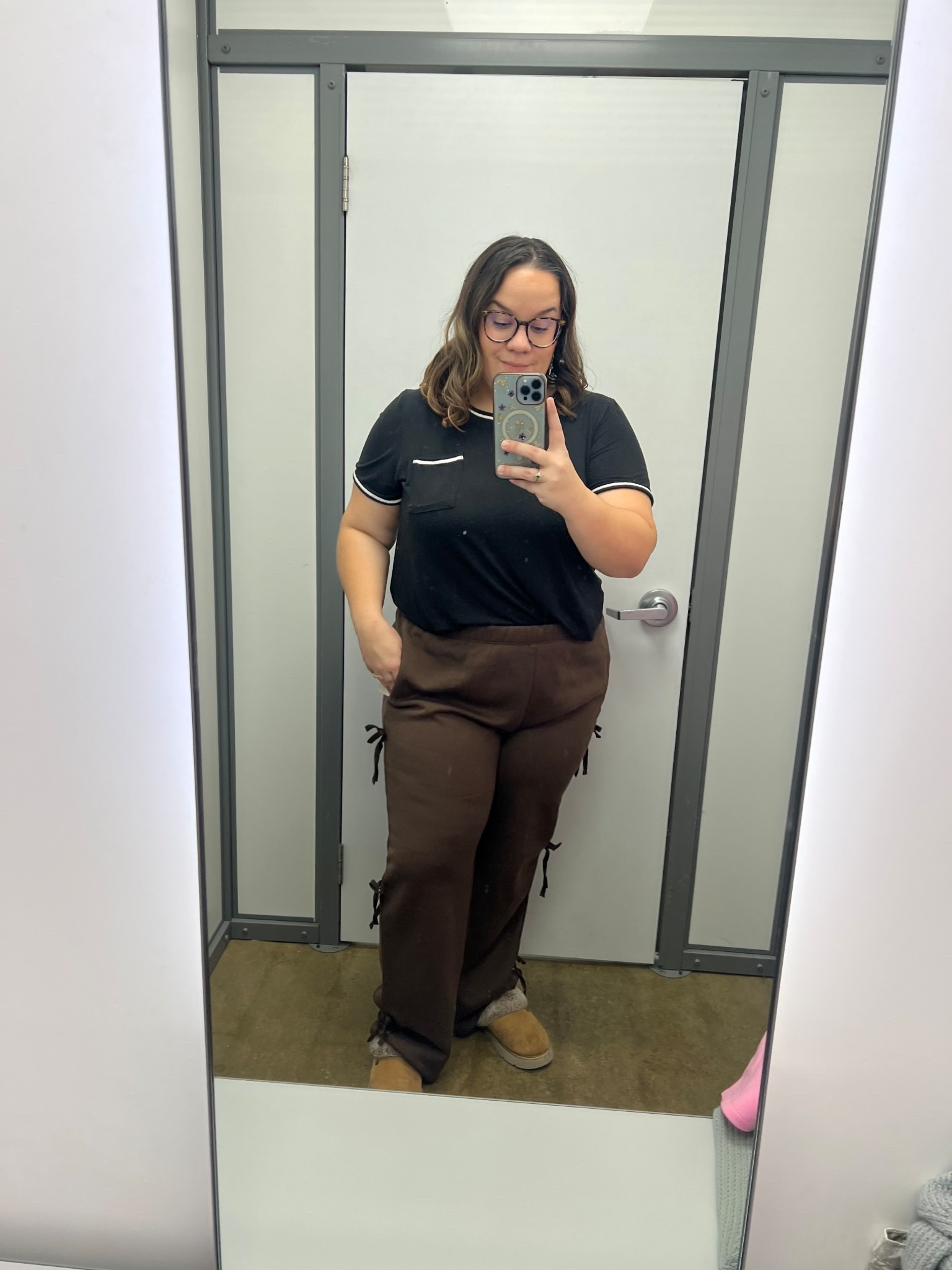 These bow-detailed wide-leg joggers from Walmart are such a cute upgrade to everyday comfy 🤎🎀 Soft, relaxed fit with the sweetest bow detail that makes them feel a little more put-together while still being perfect for mom life, errands, or lounging.
Plus-size friendly, affordable, and an easy grab-and-go piece you can dress up or keep casual.

✔️ Walmart find
✔️ Under $50
✔️ Bow detail = elevated joggers
✔️ Comfy + flattering wide leg

Linked my size & details 🔗

#LTKFindsUnder50 #LTKPlusSize #LTKmomlife