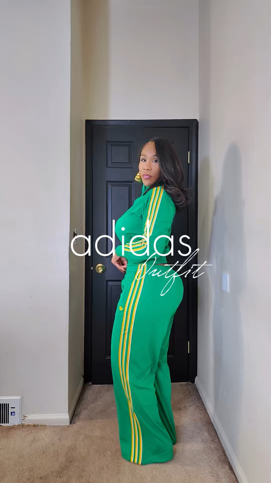 I love that they’ve released a wider version of our favorite pants 😍

I'm 5’7 180lbs 
Top: 2xs Bottoms: Large

#LTKMidsize #LTKActive #LTKootd