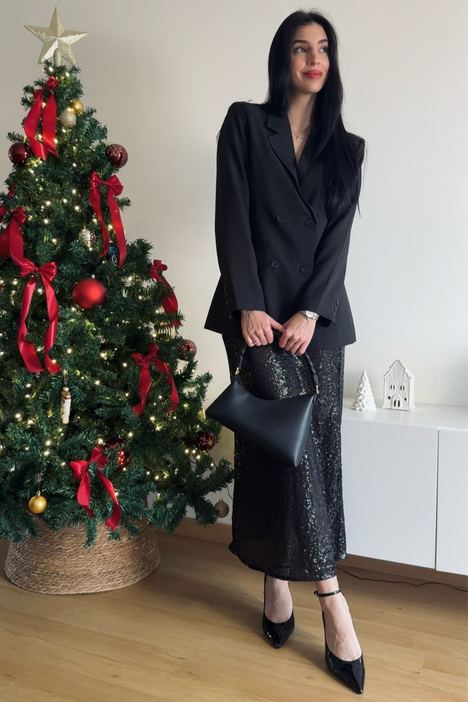 Un total look en black para esta Nochevieja? Si por favor!! 🖤

#LTKpartywear #LTKwinter #LTKeurope