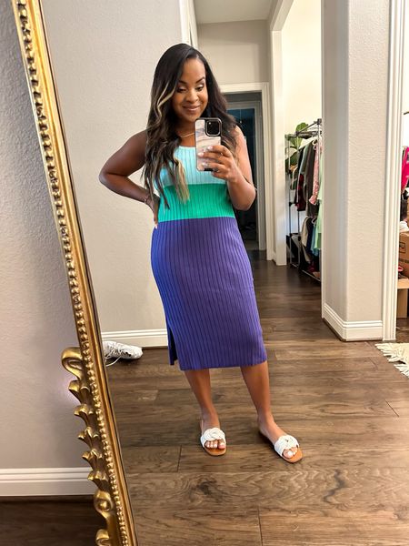 Colorful & a big summer vibe! I’m wearing a size large but comes in XS-3XL for only $28

#LTKstyletip #LTKshoecrush #LTKunder50