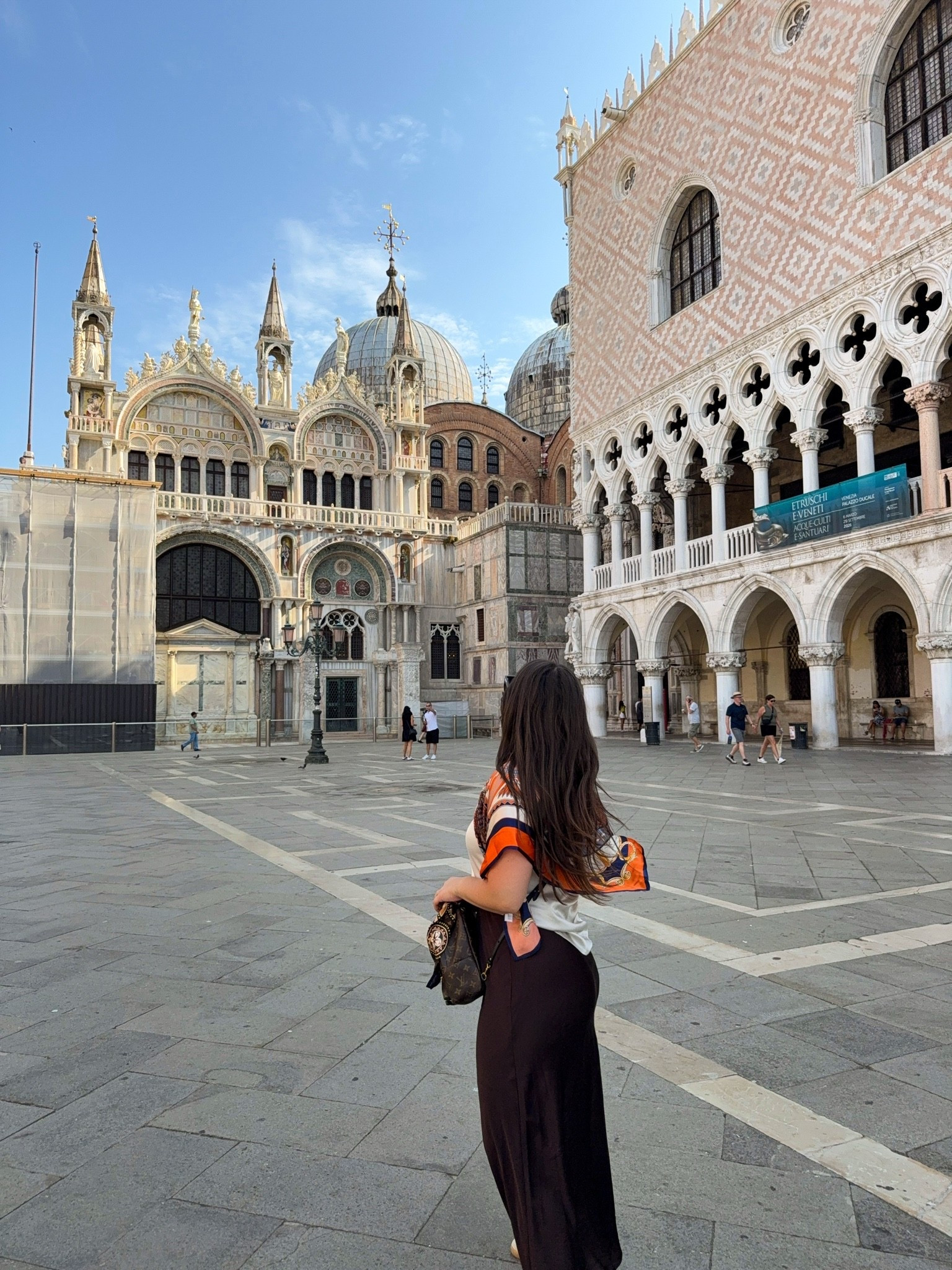 Scarves are such a fun way to add a little something to a casual look!! And everyone in Europe is wearing them right now! I loved wearing this one and got so many compliments on it!!! And right now it’s on sale, along with a bunch of other colors + styles

#LTKootd #LTKdayinmylife #LTKgrwm