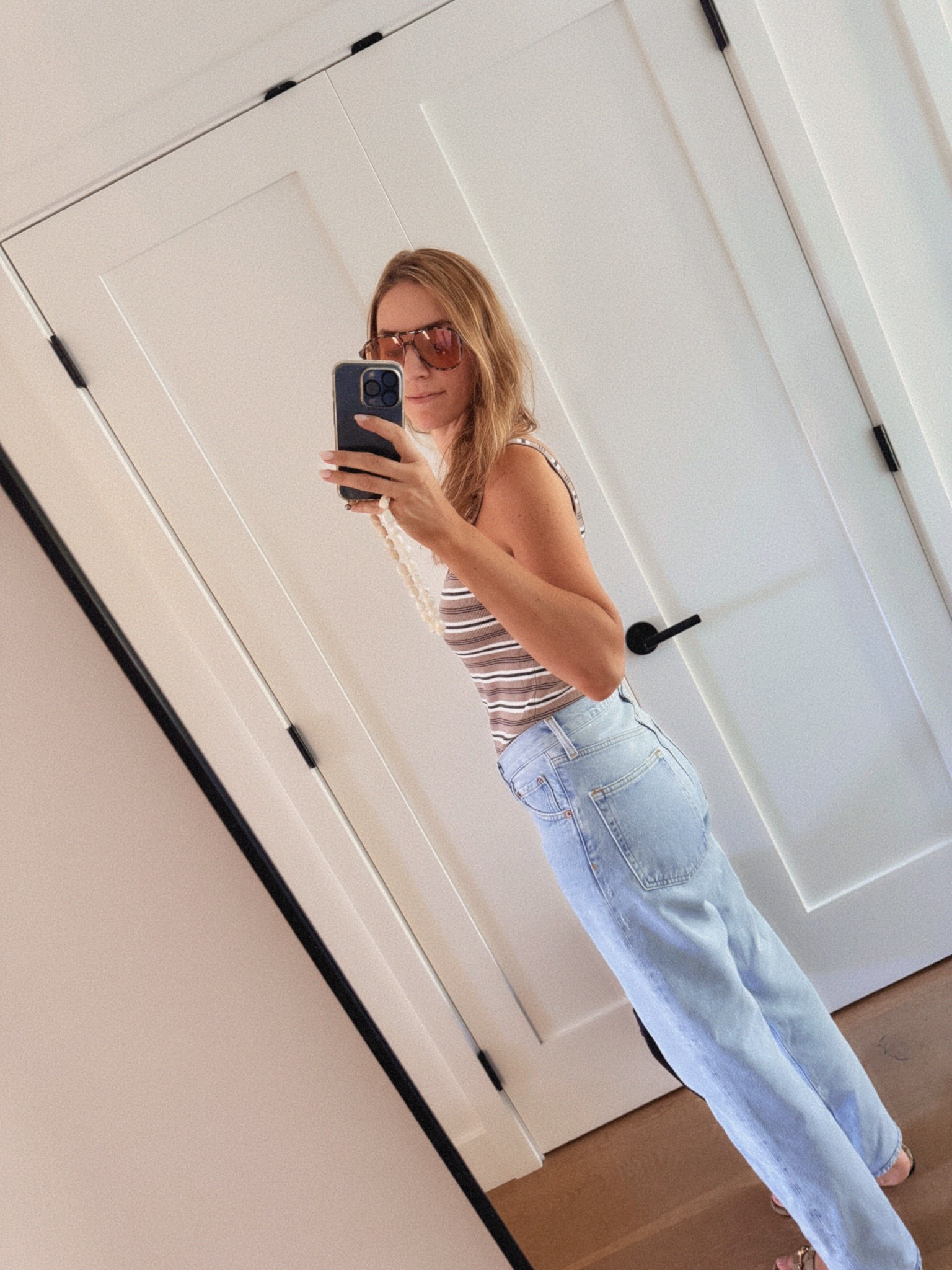 You can’t tell from this picture but these jeans have a V waist and they’re so cute on. I had mine hemmed for a shorter, cropped look

#LTKStyleTip