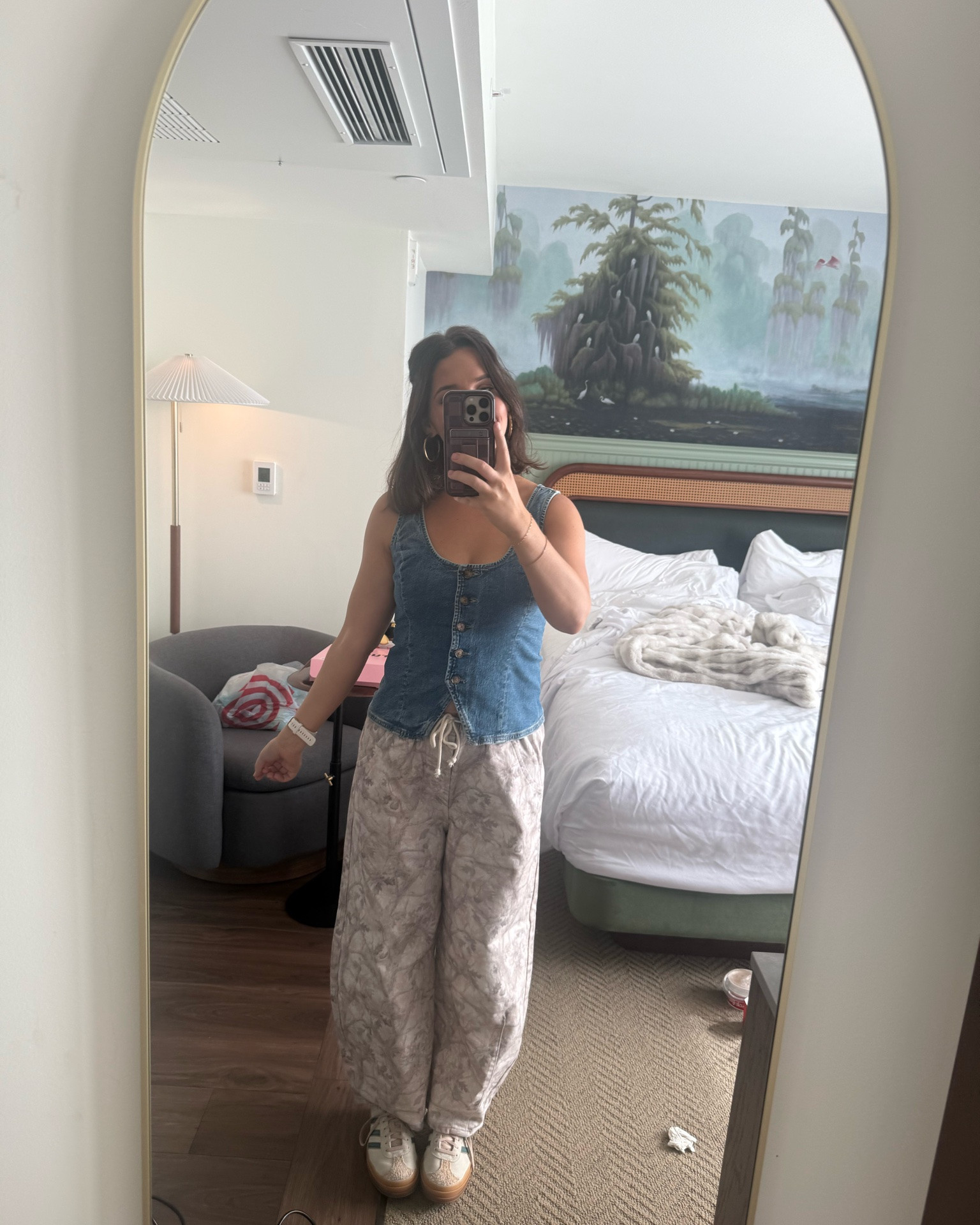 LO conference night one outfit! Wearing small in pants & xs in top!