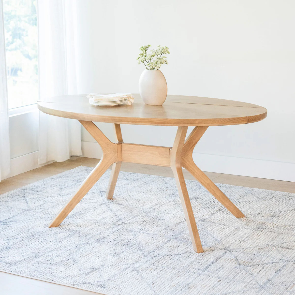 Verso Oval Dining Table - 62 | Plank+Beam