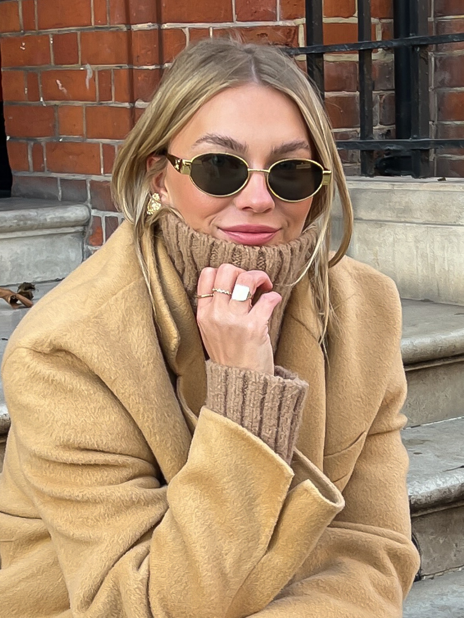 Gold rimmed sunglasses
Celine dupe sunglasses 