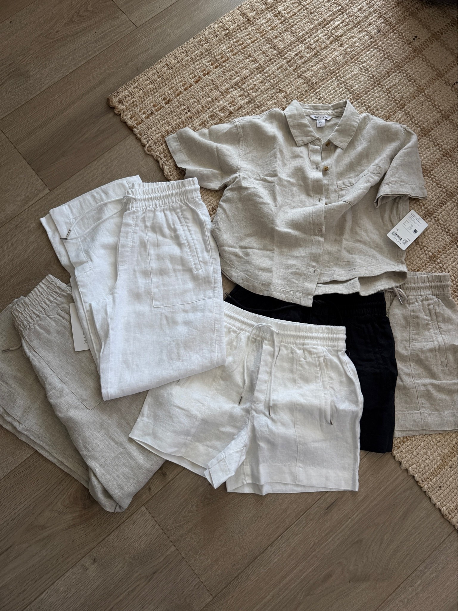 40% off linen at Athleta! These linen shorts and pants fit so well in our great quality. I got an XS in both and S in the crop. ￼

#LTKmomlife #LTKootd #LTKSaleAlert