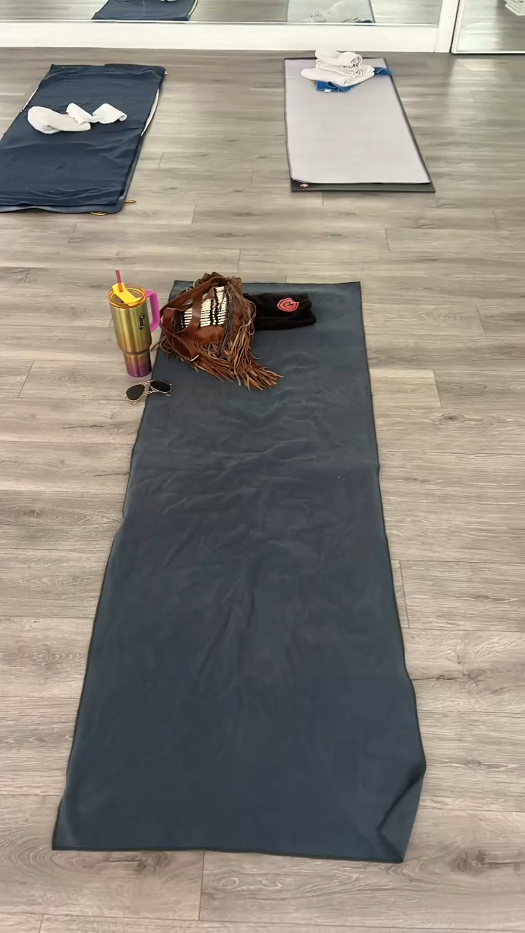 💦🔥 Sweating it out at Bikram yoga

Wearing my fave Amazon biker shorts + high-impact sports bra (size M – 10/10 recommend 👏), and staying dry with the Fittest Pro Non-Slip Hot Yoga Towel in Nimbus Grey – super absorbent and actually stays in place 🙌
Hydration on lock with my Stanley cup, because 90 minutes of heat is no joke 💧
I also prepped my skin with Cakes Body for that soft, glowy finish—even after class ✨
Use my code alanamoore to save 10% off your first order!
Everything is linked on my LTK 🖤 #BikramYoga #AmazonFinds #LTKfit #CakesBodyPartner #WellnessRoutine



#LTKActive #LTKOver40 #LTKPetite