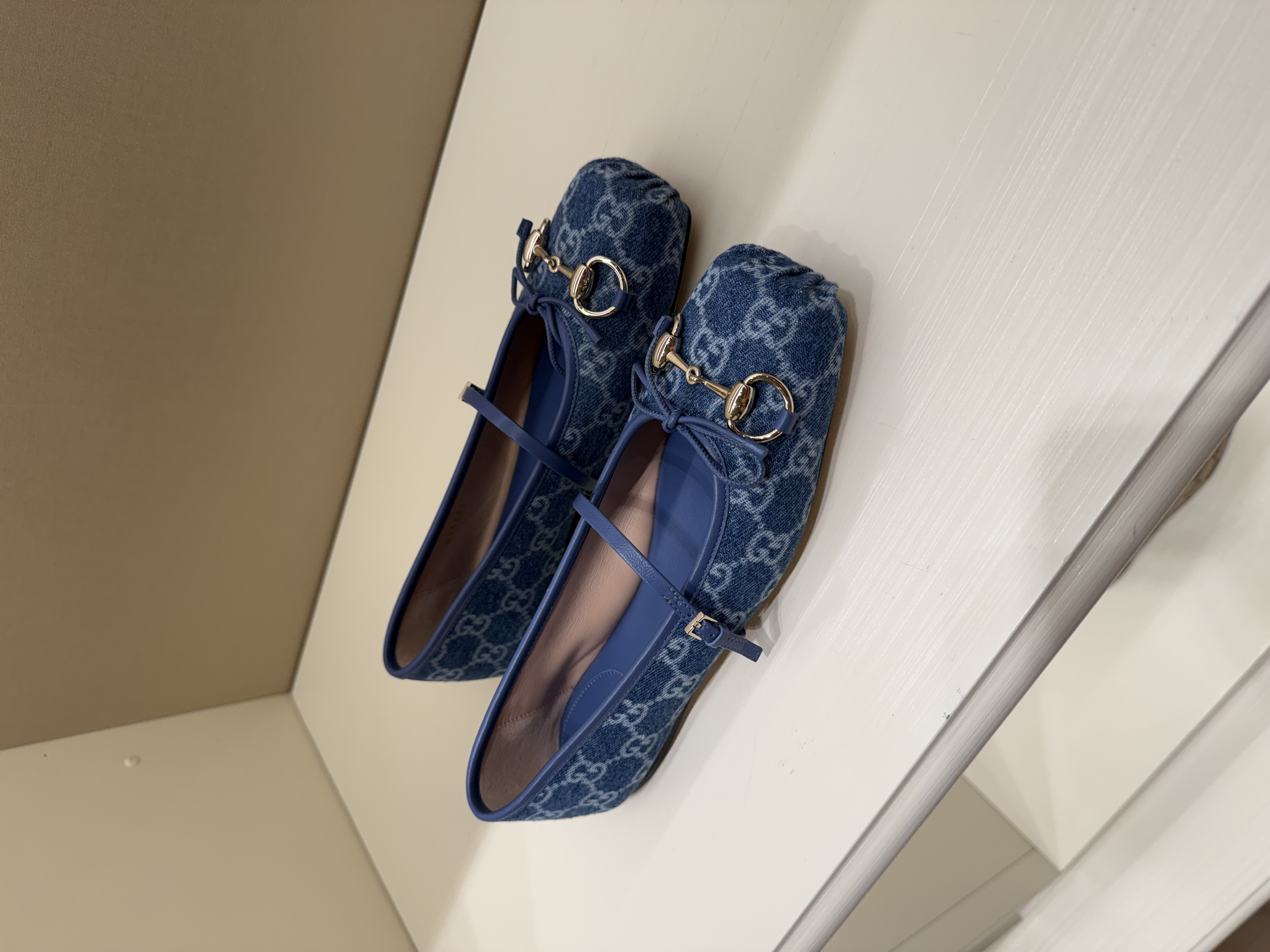 flats // womens shoe // gucci 

 #LTKootd #LTKSeasonal