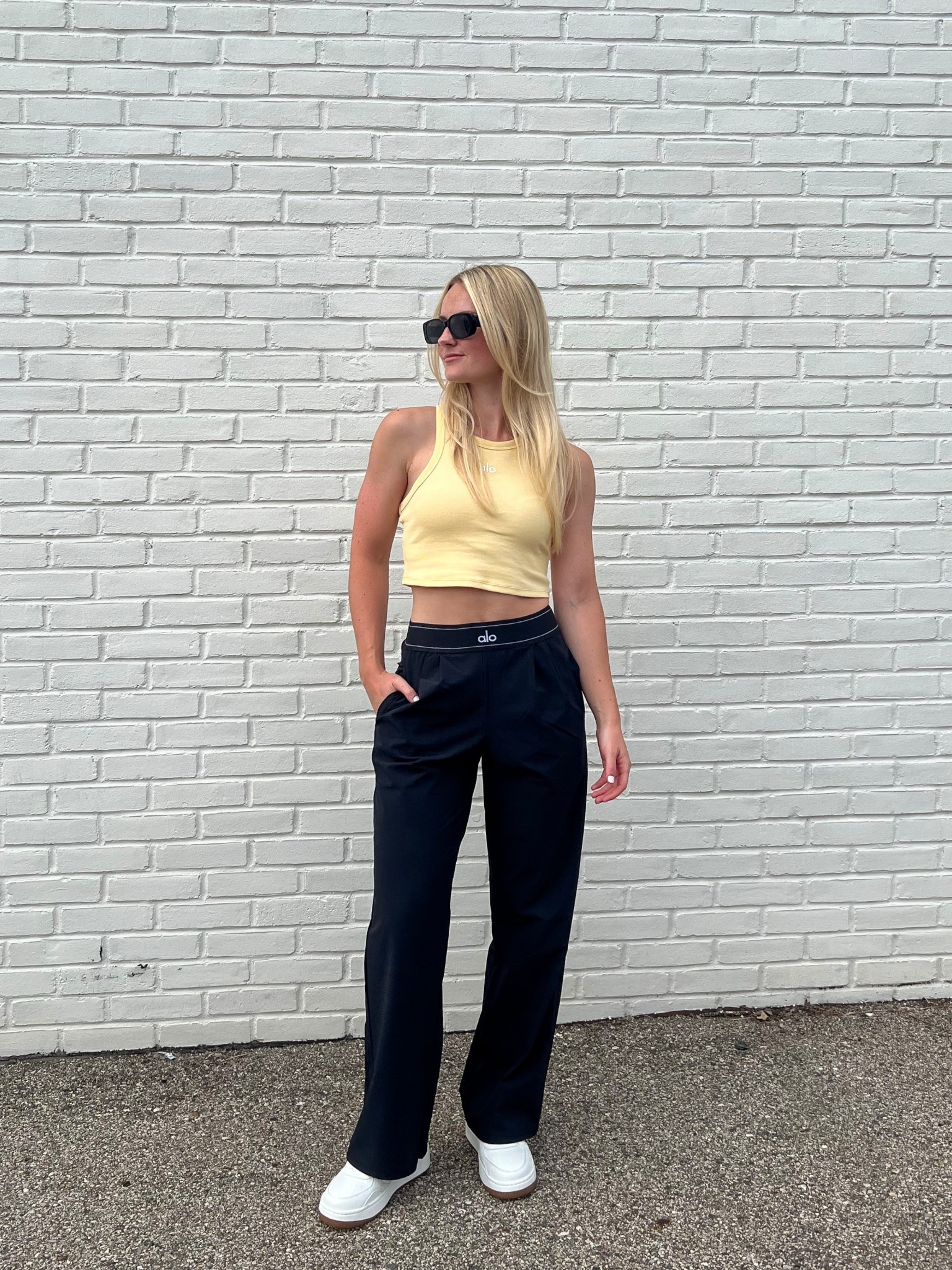 Butter yellow and alo yoga trouser pants 💛

Sized down in the pants for a more fitted look! 

#LTKSaleAlert #LTKStyleTip #LTKActive