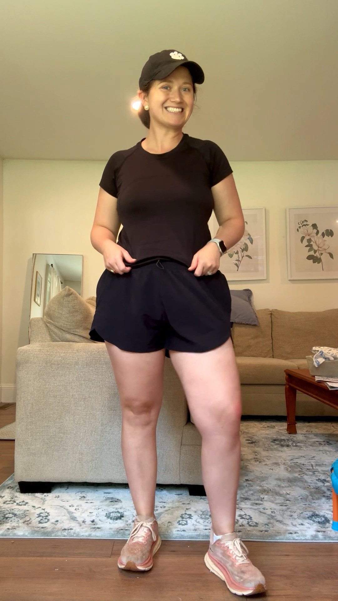 Everyday mom outfit. Workout outfit  