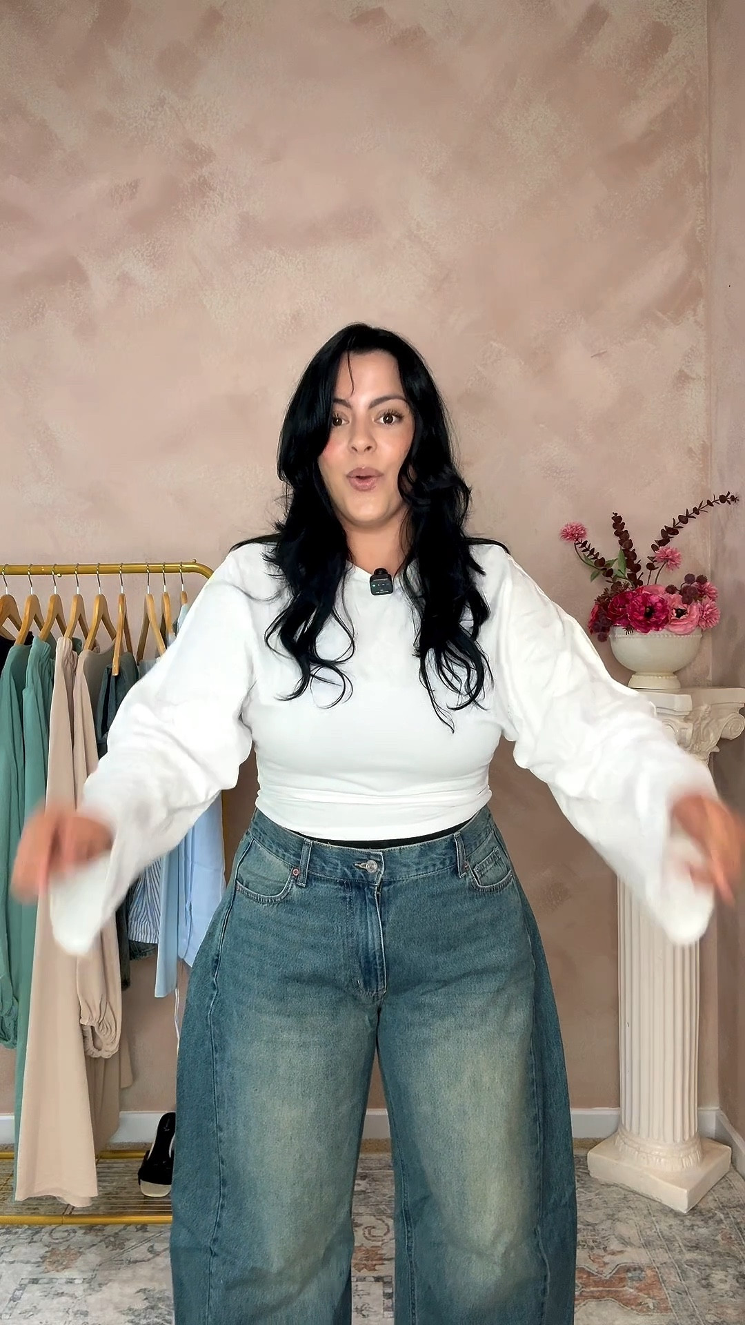 Obsessed 🤍 H&M never disappoints

Blusa: talla L
Pantalón: talla 10

Tip real de mamá 👀: el pantalón corre grande, yo normalmente soy talla 12 y tuve que bajar a la 10 porque la otra me quedó suelta… así que pide una talla menos y te va a quedar PERFECTO ✨



#LTKSeasonal #LTKootd #LTKgrwm