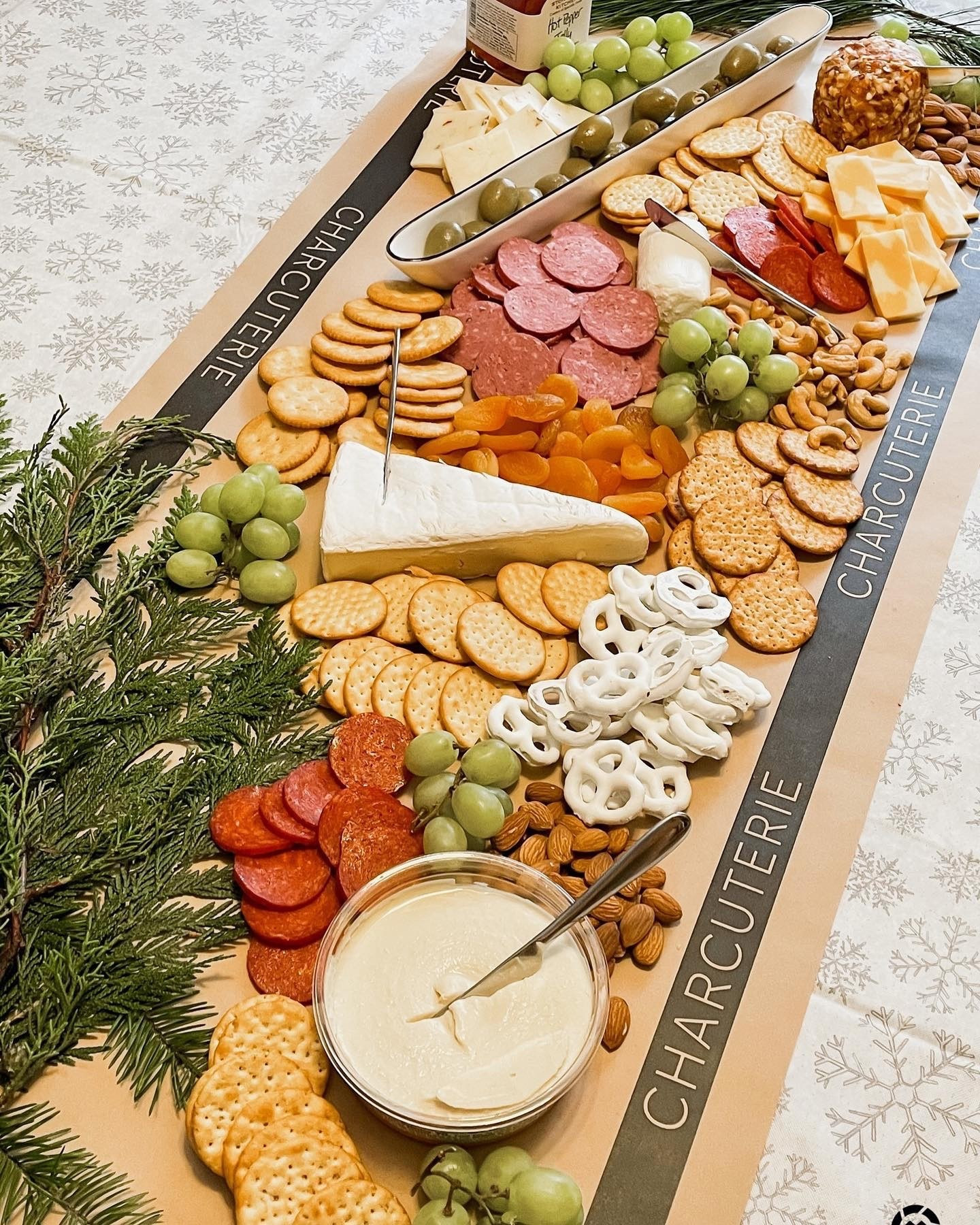 I still think the do it yourself charcuterie table is the way to go!!🧀 I did this a few years ago for a family gathering and everything was devoured!!

#LTKHome #LTKParties #LTKHoliday