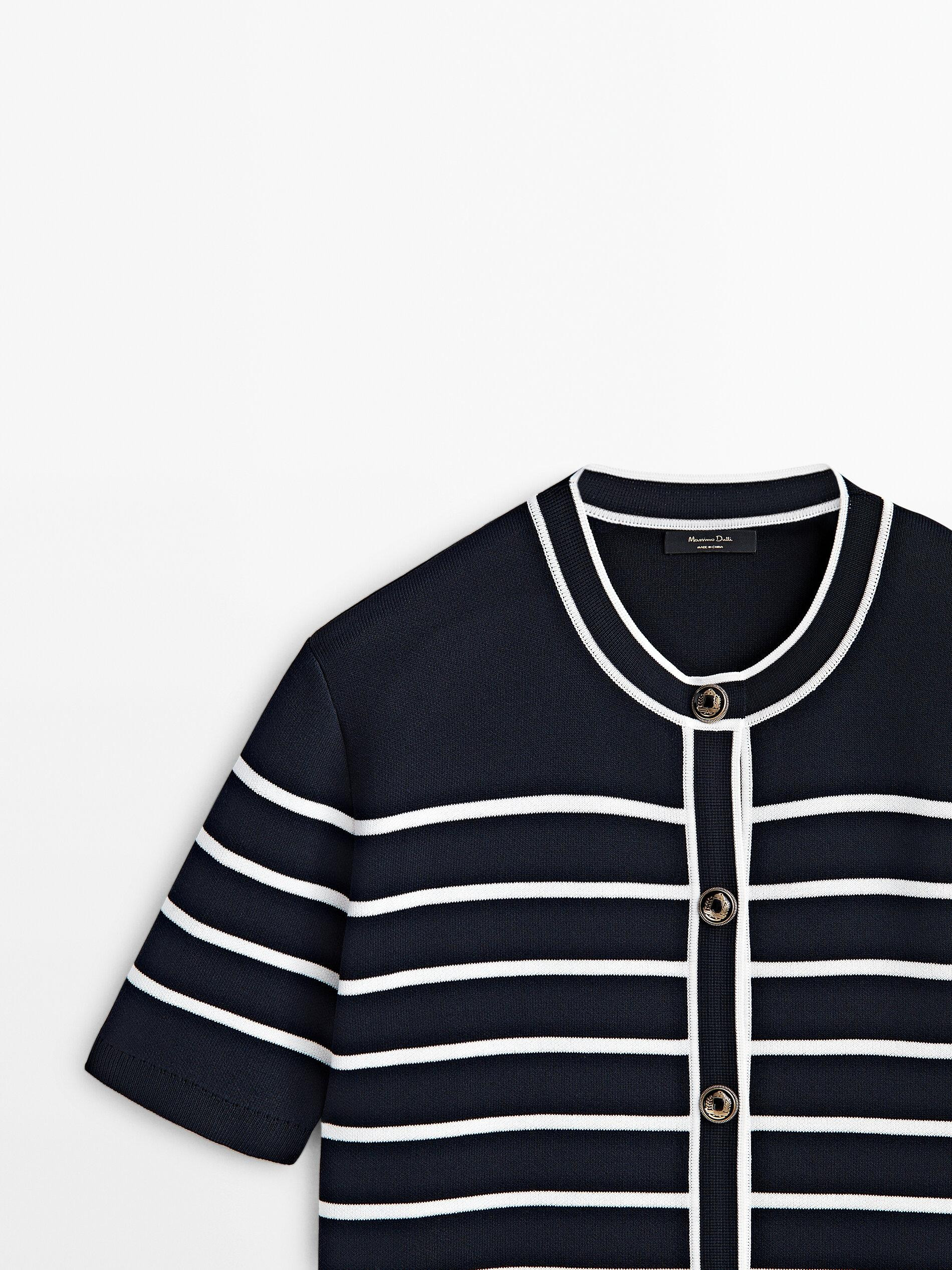 Gestreifter Strickcardigan mit kurzen Ärmeln  59,95 € | Massimo Dutti DE
