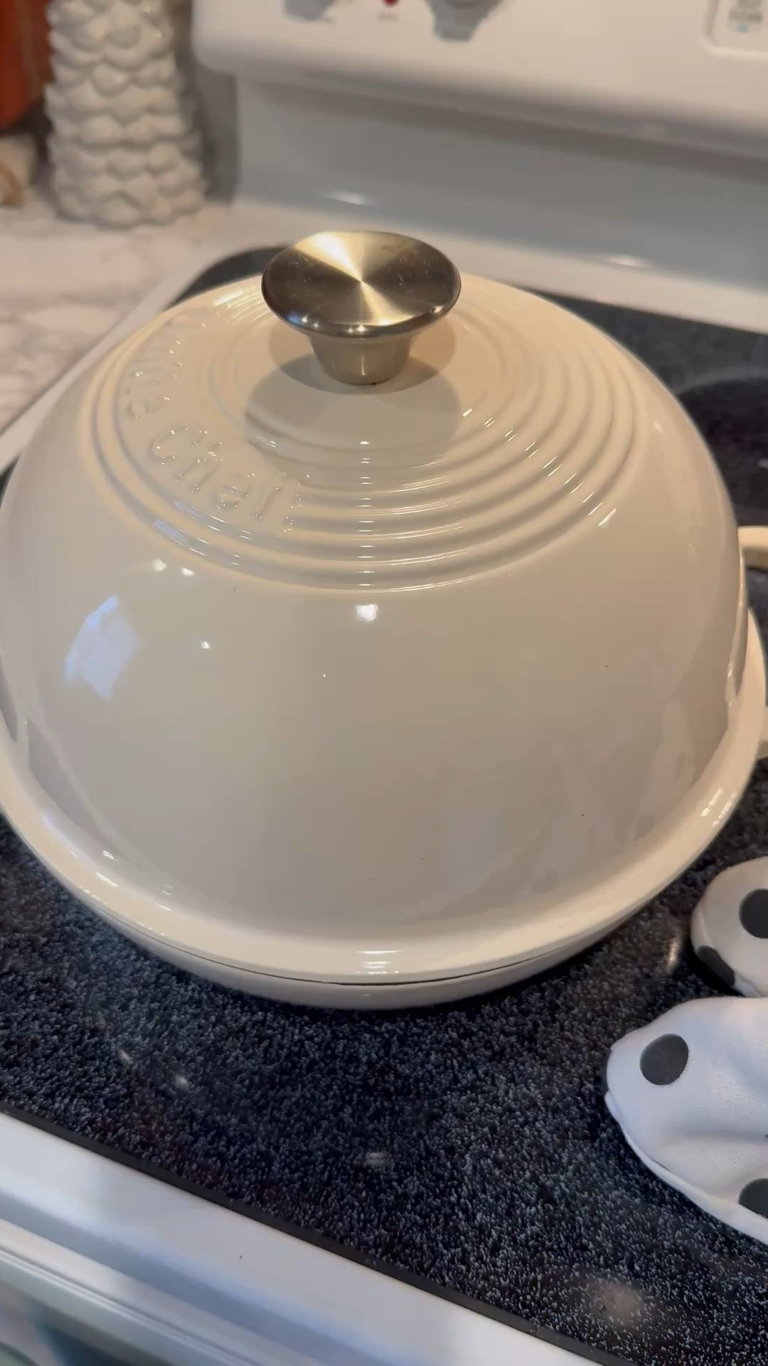 I love my new Dutch oven, I got for Christmas. It’s the perfect tool for baking bread. It’s on sale now. 



Enameled Round Cast Iron Bread Oven, 6 Qt Cast Iron Dutch Oven for Homemade Sourdough Bread Baking, Bread Pot with Dome Lid & Cotton Potholders 

#LTKmomlife #LTKSeasonal #LTKHome