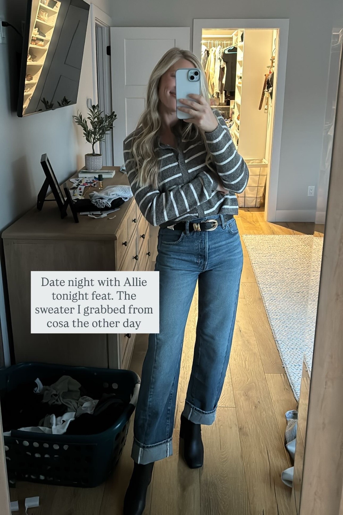 Obsessed with these cuffed barrel jeans from madewell! 40% off Black Friday sale is going on too 🫶🏻

Wearing size 24 (I sized down)