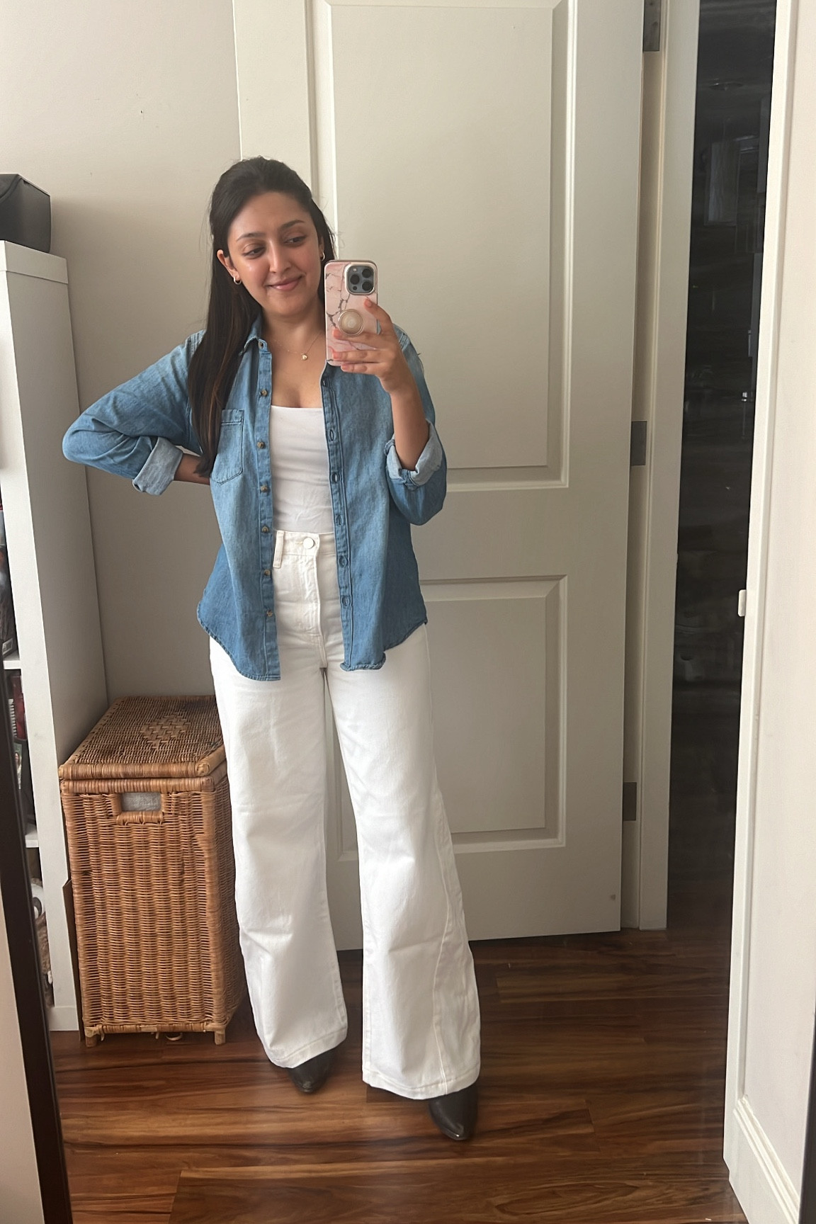 These white palazzo jeans are so comfy. They do run pretty long tho, I had to get them hemmed! 

#LTKSaleAlert #LTKStyleTip #LTKSeasonal