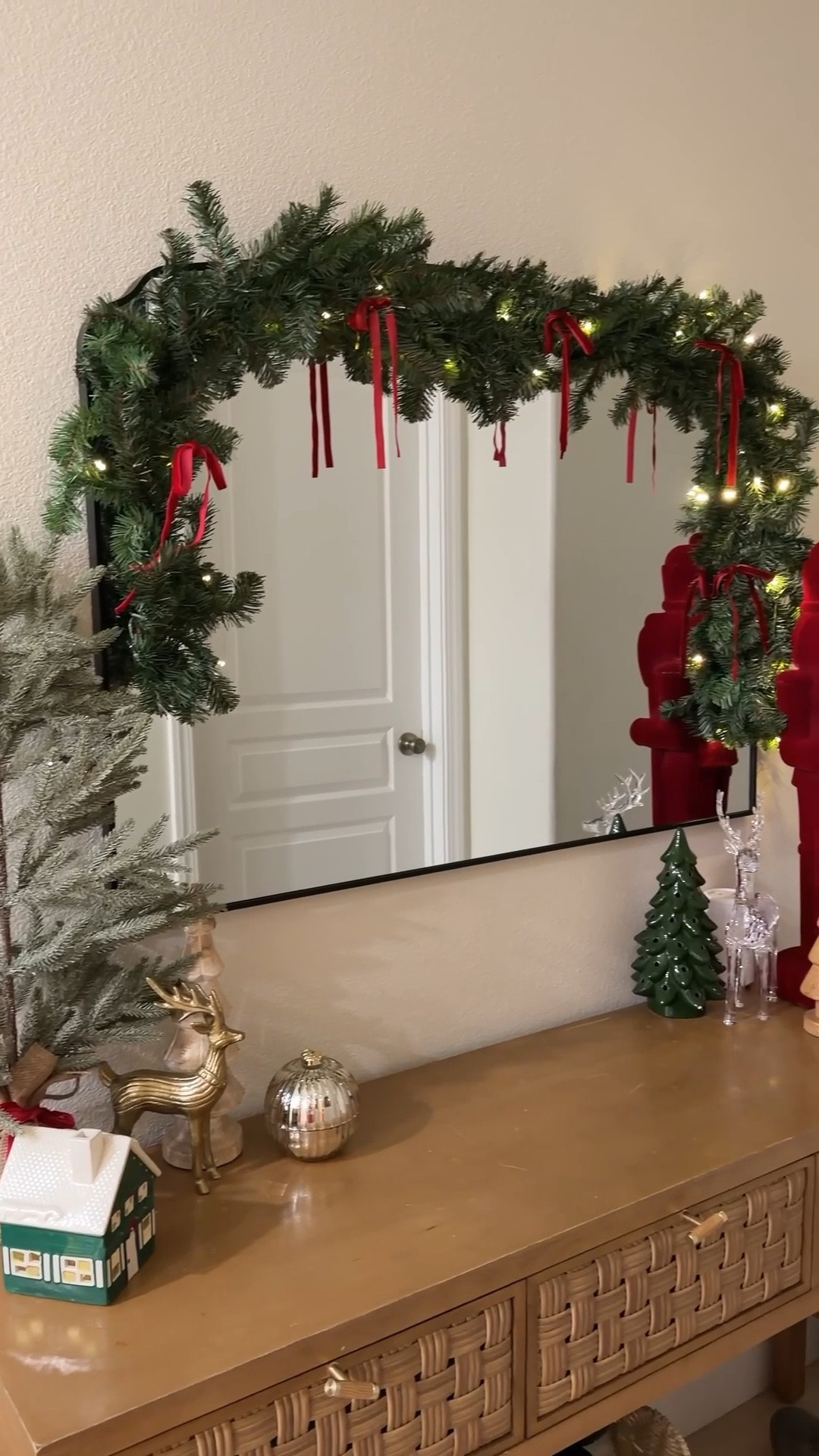 Christmas home decor 🎄🦌☃️🎅🏼 

#LTKHoliday #LTKSeasonal #LTKHome