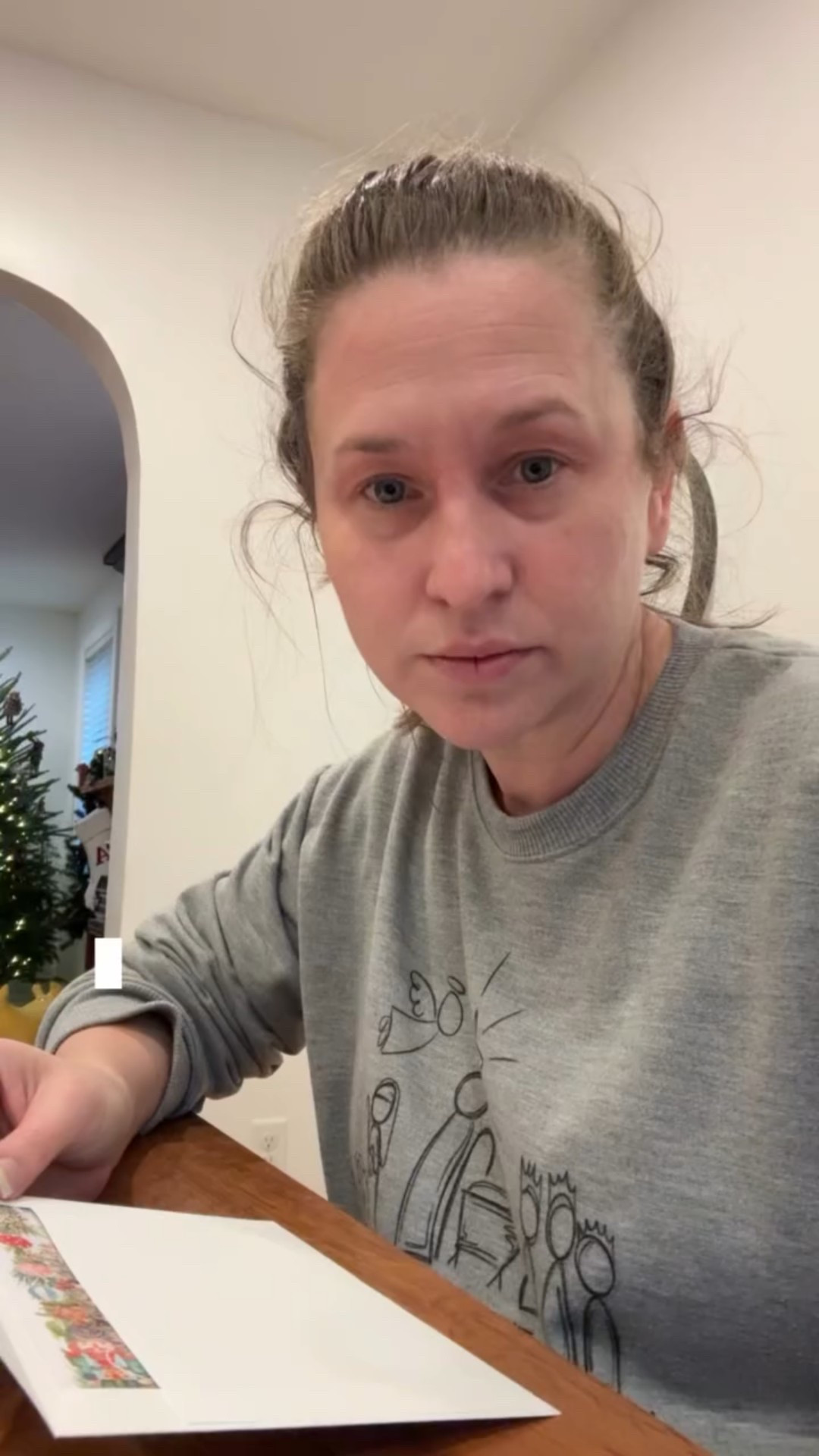 Christmas card tip 

#LTKHoliday #LTKgrwm #LTKstorytime