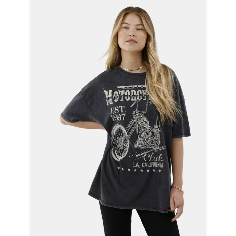 No Boundaries Graphic Boyfriend Tee, Women’s and Women’s Plus | Walmart (US)