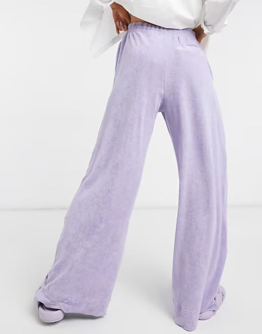 Weekday Roxa velour organic cotton straight leg sweatpants in lilac | ASOS (Global)