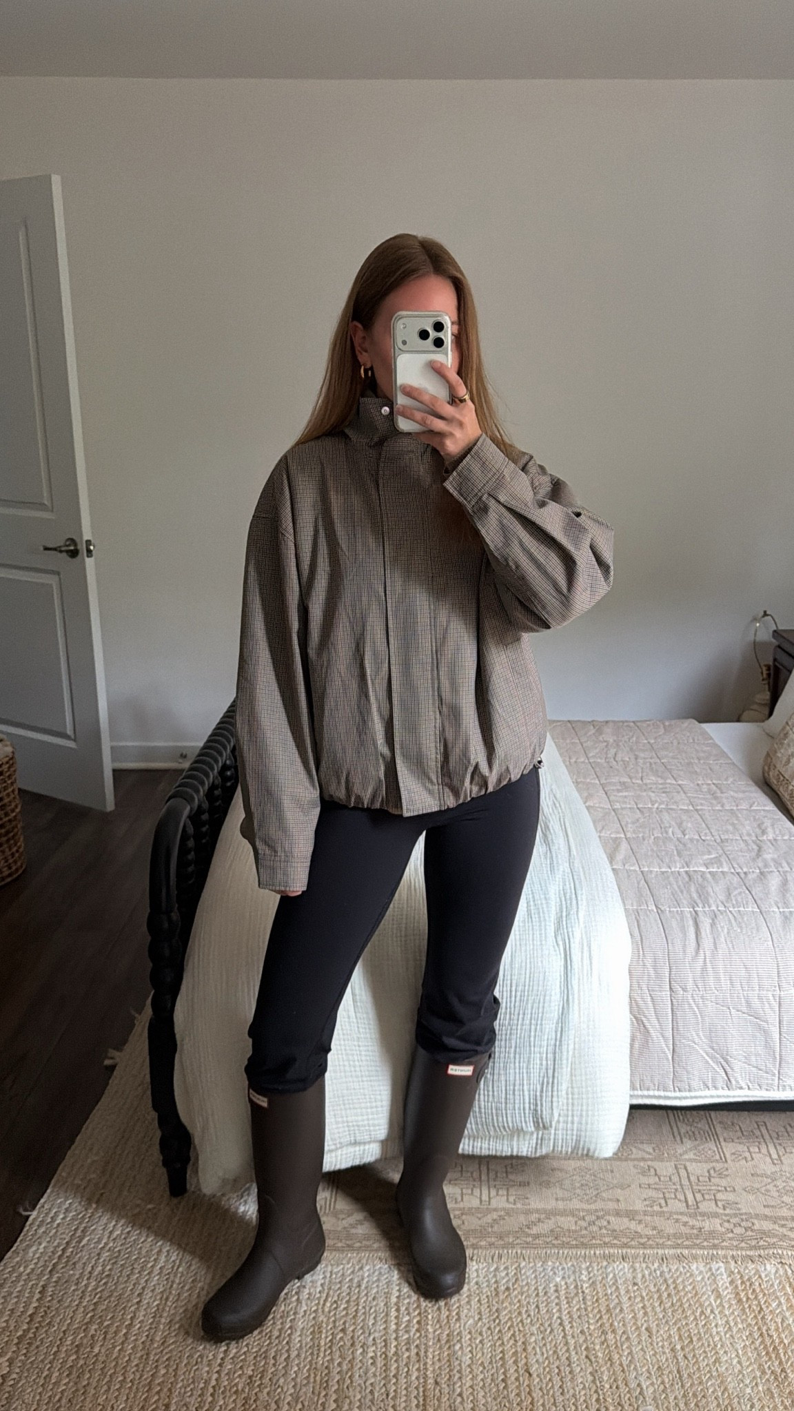 10/5/26 Rainy Fall Day Outfit ☔️🤎

My rainy fall day uniform ☔️🤎 Wearing my @Aritzia bomber jacket (M) with Amazon leggings + my chocolate brown Hunter boots. 
Easy, cozy + practical for a gloomy fall day — and any excuse to bring the Hunter boots back out 🍂 Linking the full look here!