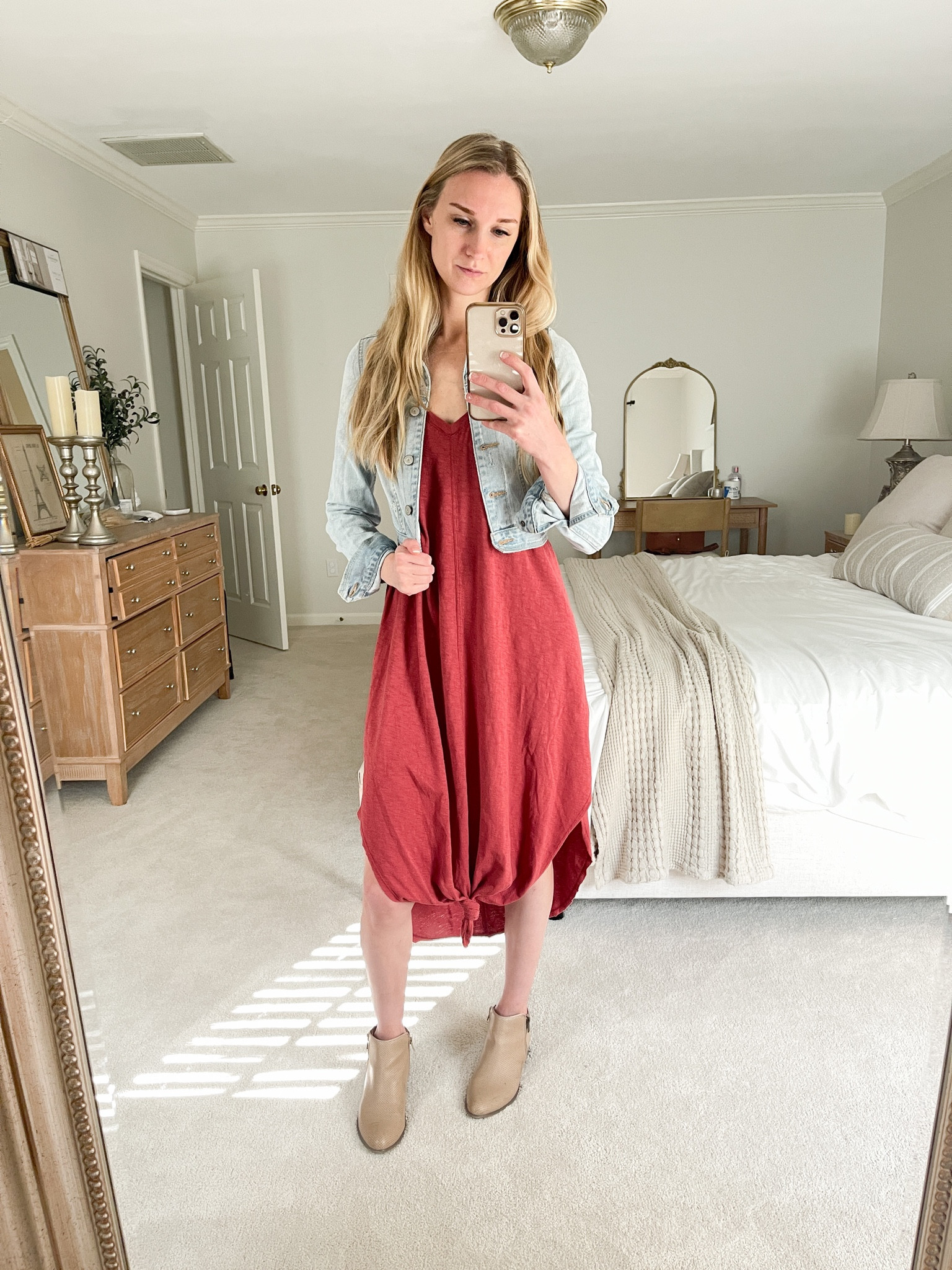 Dress in this months wantable box. 

Follow @sarahrachelfinke on Instagram  

#knotdress #jeanjacket #denimjacket #flowytop #vnecktop #floral #floraltop 
#sweater #capsleeve #neutrals #cozyjeans #jeggings #jeans #denim #comfortabledenim #democracy #beigesweater #necklace #pearlnecklace #jewelry #daintynecklace #subscriptionbox #subscription #wantable #fall #activewear #fallclothes #fallfashion #activeclothes #clothes #ootd #truckerhat #crewnecksweatshirt #jumpsuit #romper #loungewear #cozyclothes #leggings #bombas #socks 
#liketkit #westkai #MidRiseSkinny #VERVET #midrisejeans #skinnyjeans
