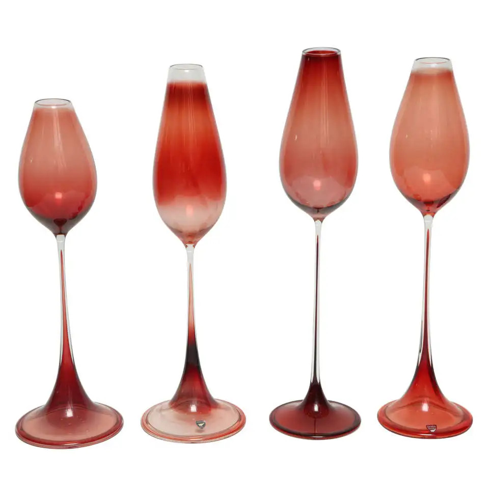 Nils Landberg Red Tulpanglas, Orrefors Glassworks, 1957 | 1stDibs
