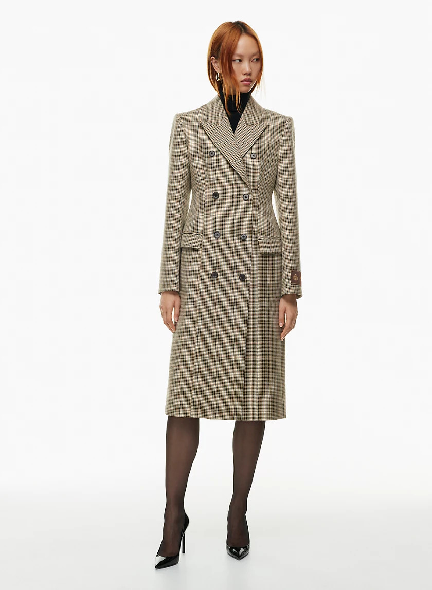 FIGURE COAT | Aritzia