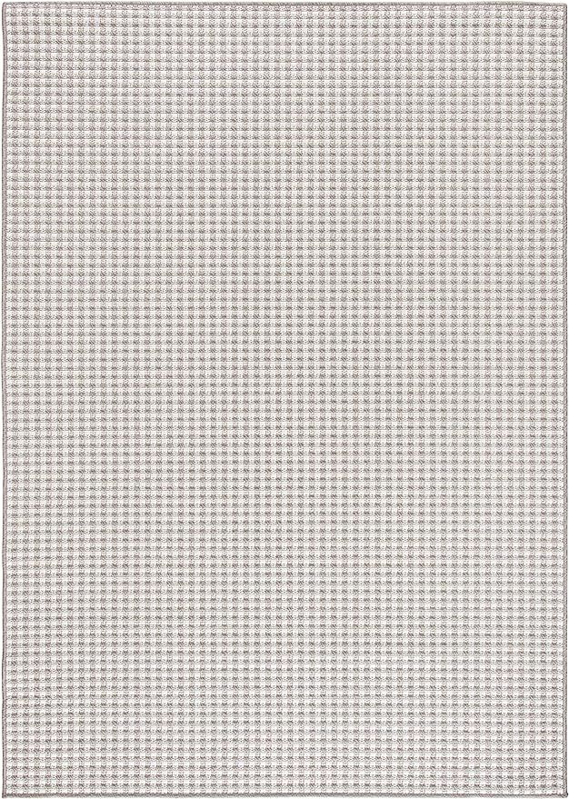 SAFAVIEH Lakeside Collection 4' x 5'7' Beige/Taupe LAK250B Indoor/ Outdoor Non-Shedding Easy scru... | Amazon (US)